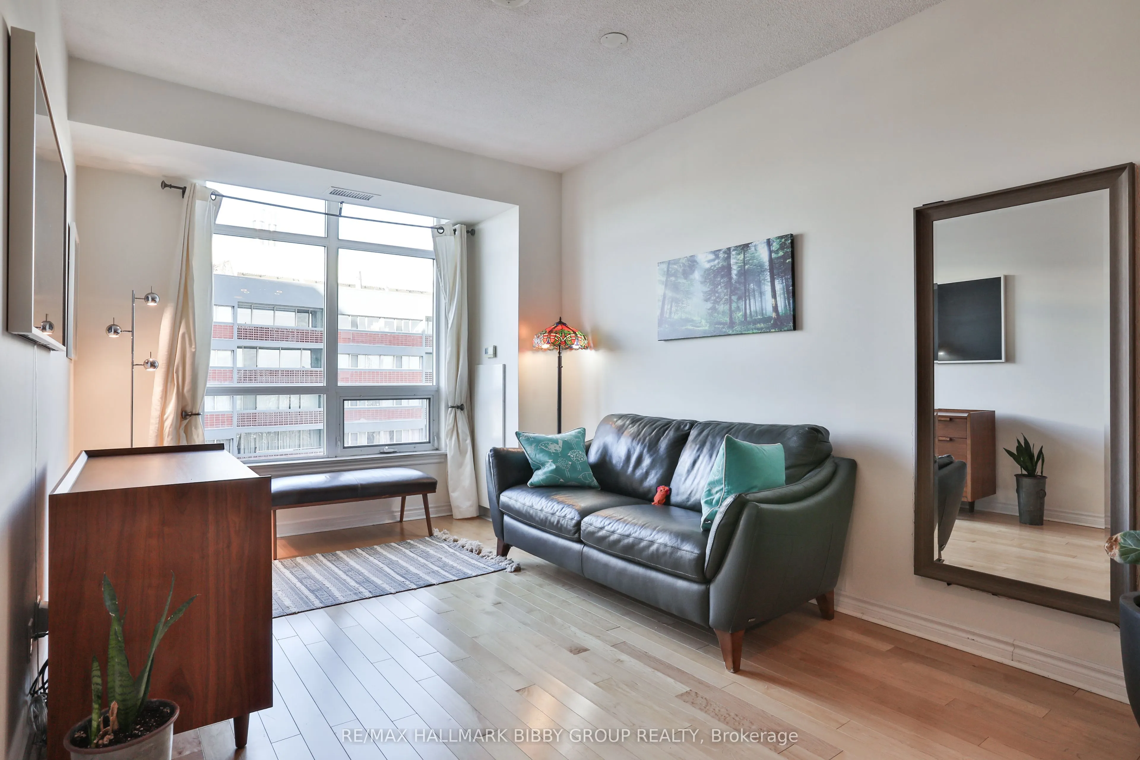1135 Royal York Road, #814