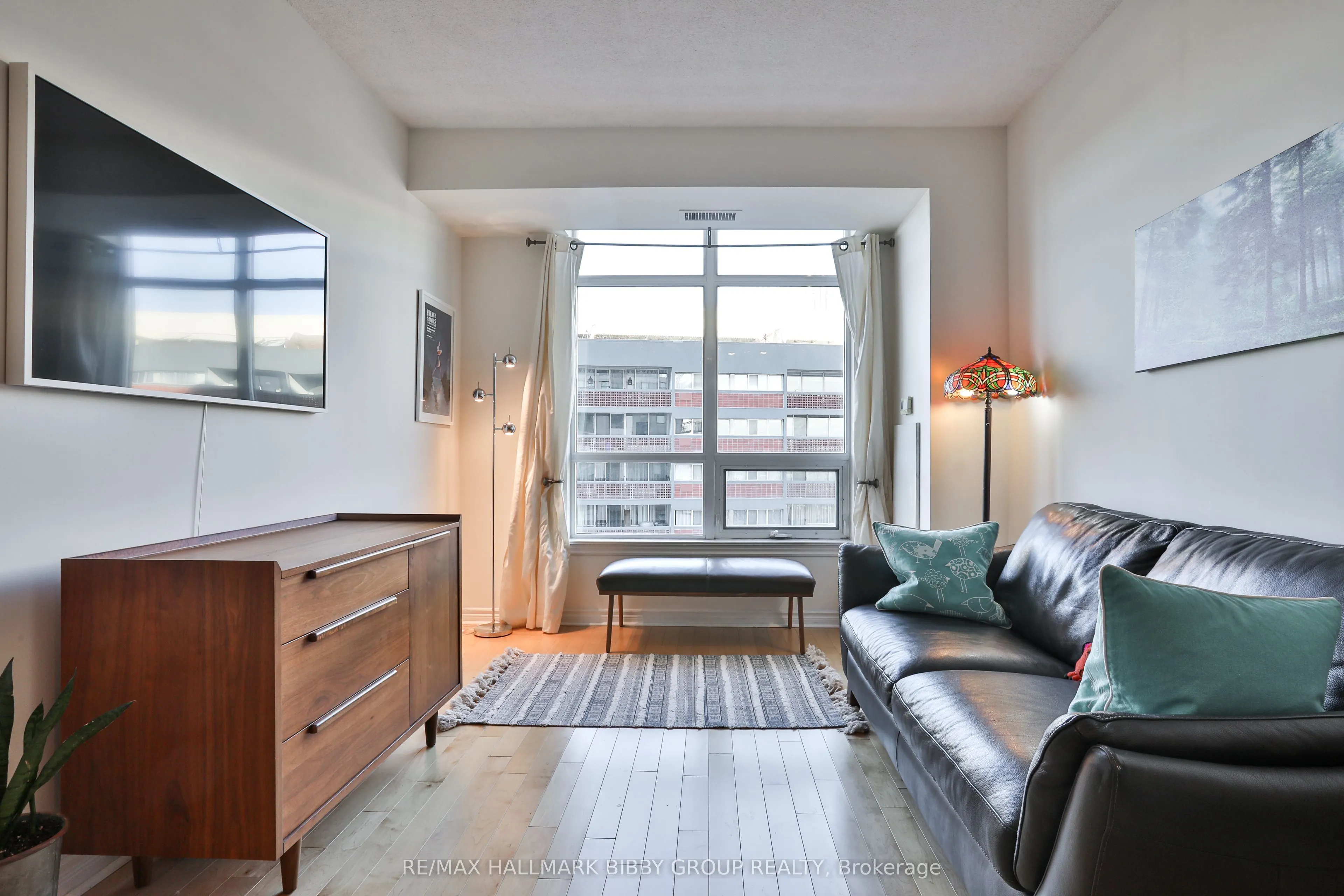 1135 Royal York Road, #814
