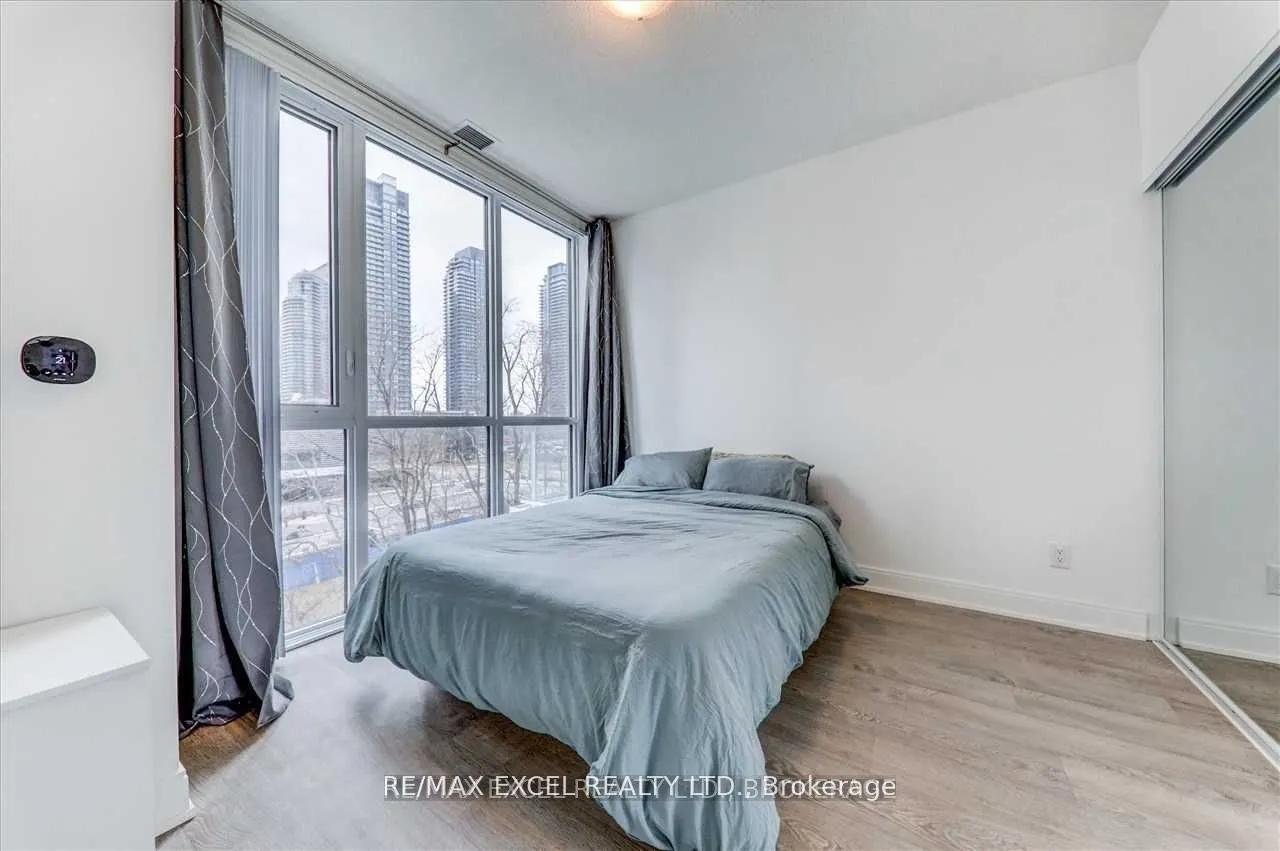 70 Annie Craig Drive, #415
