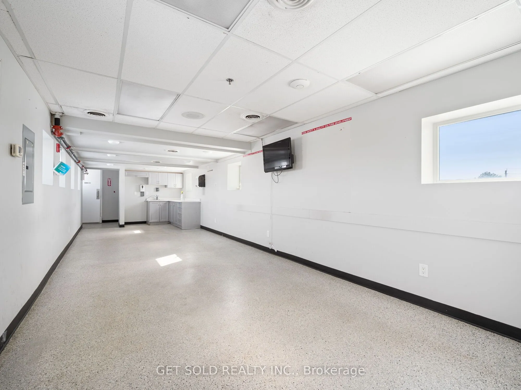 650 Fenmar Drive