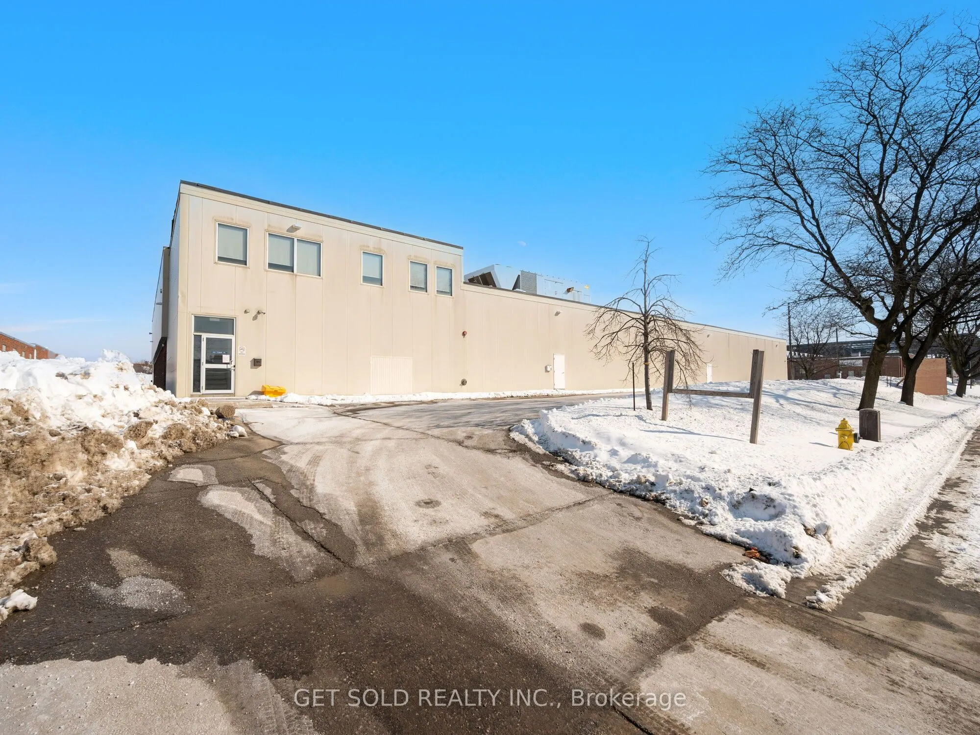 650 Fenmar Drive