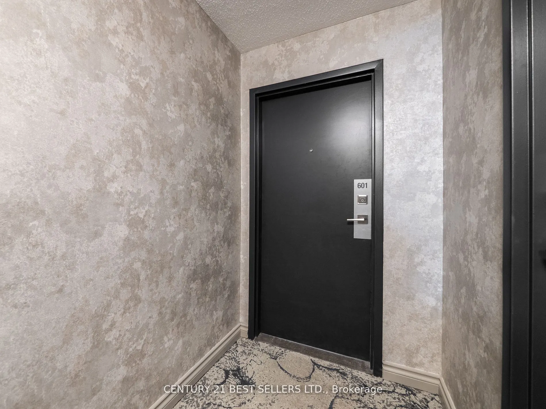 3650 Kaneff Crescent, #601