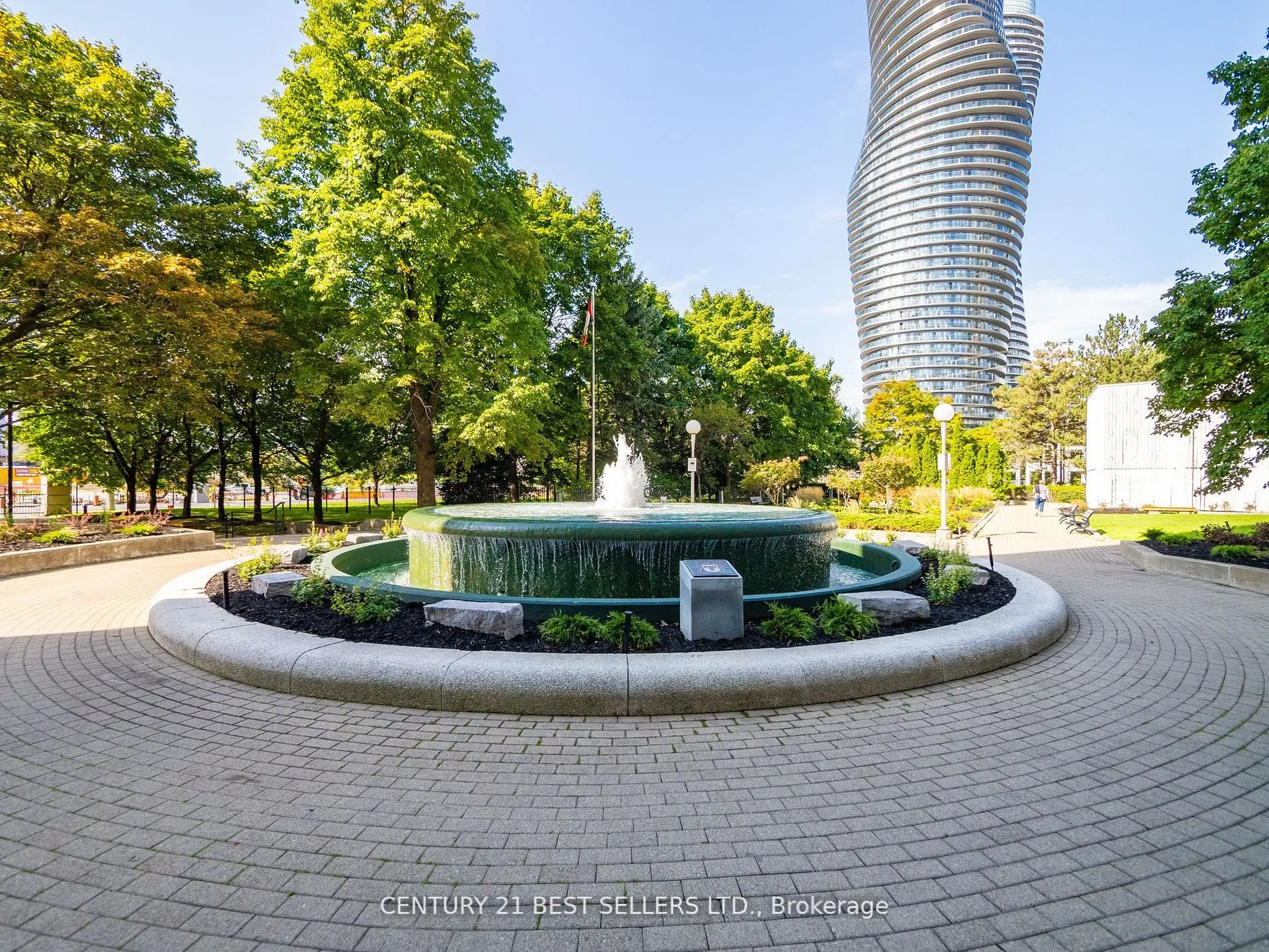 3650 Kaneff Crescent, #601