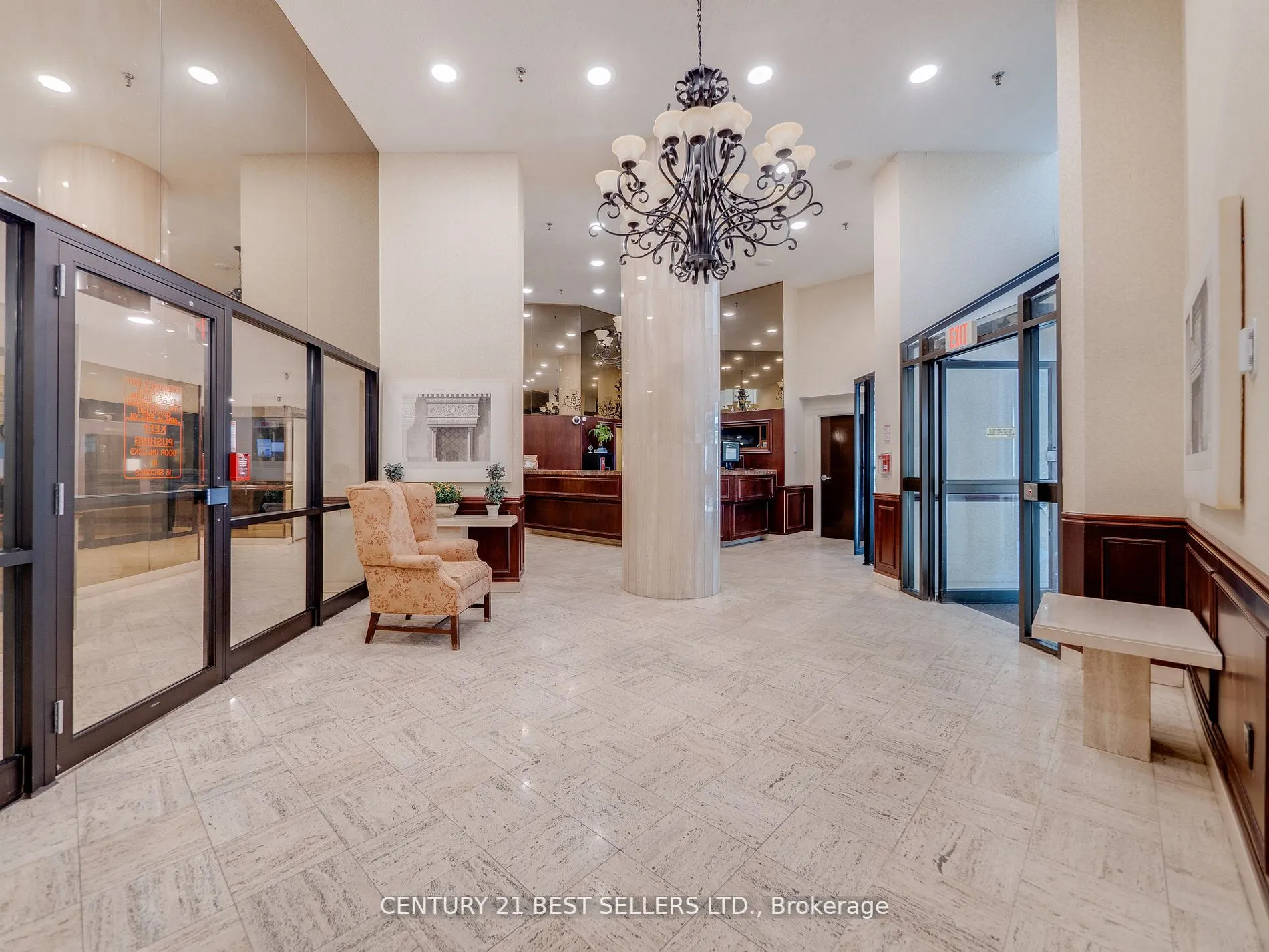 3650 Kaneff Crescent, #601