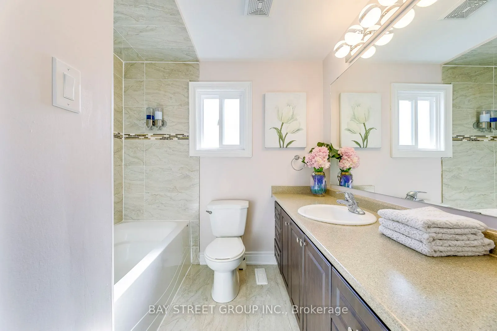 7085 Tamar Mews