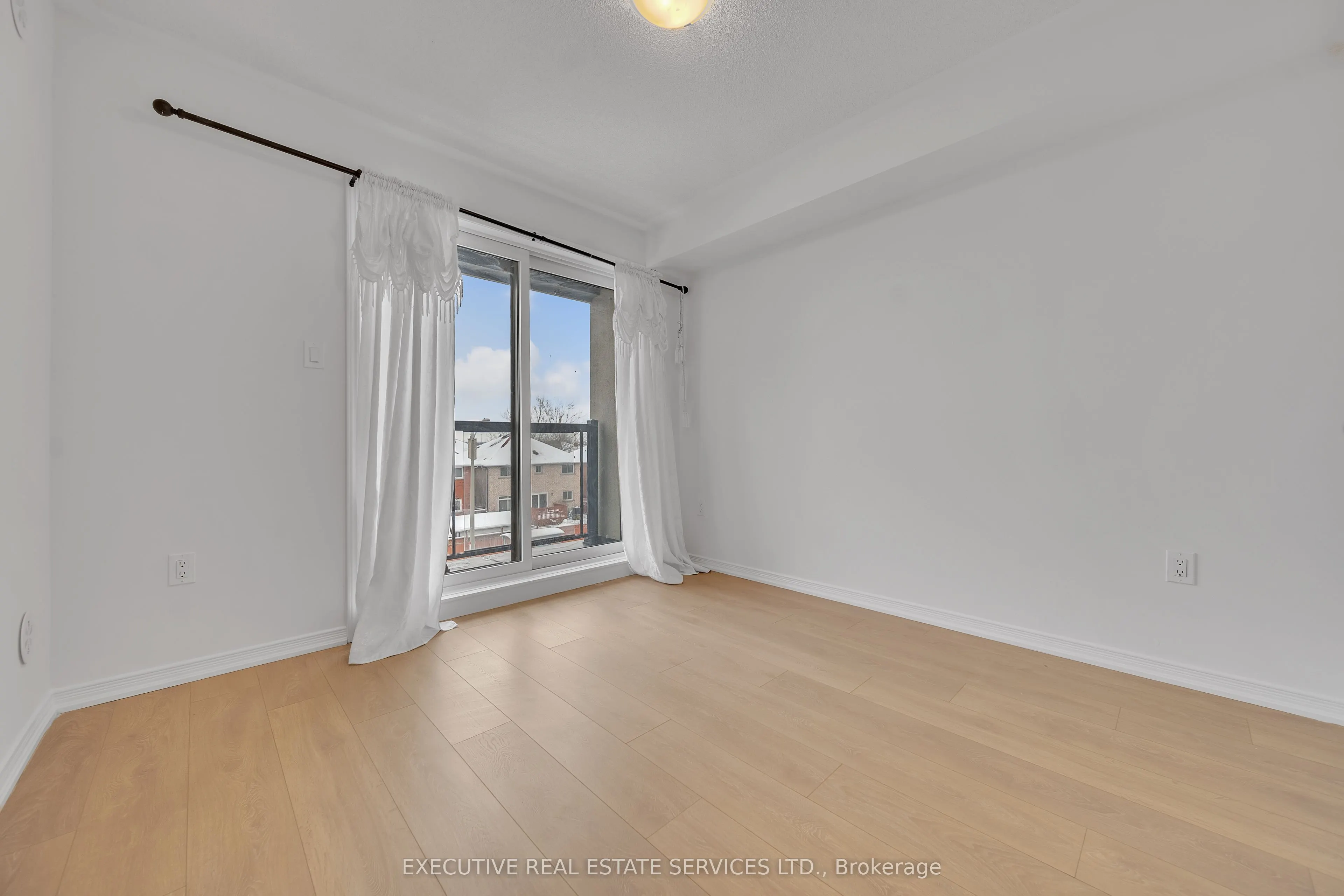 26 Humberwood Boulevard, ##4