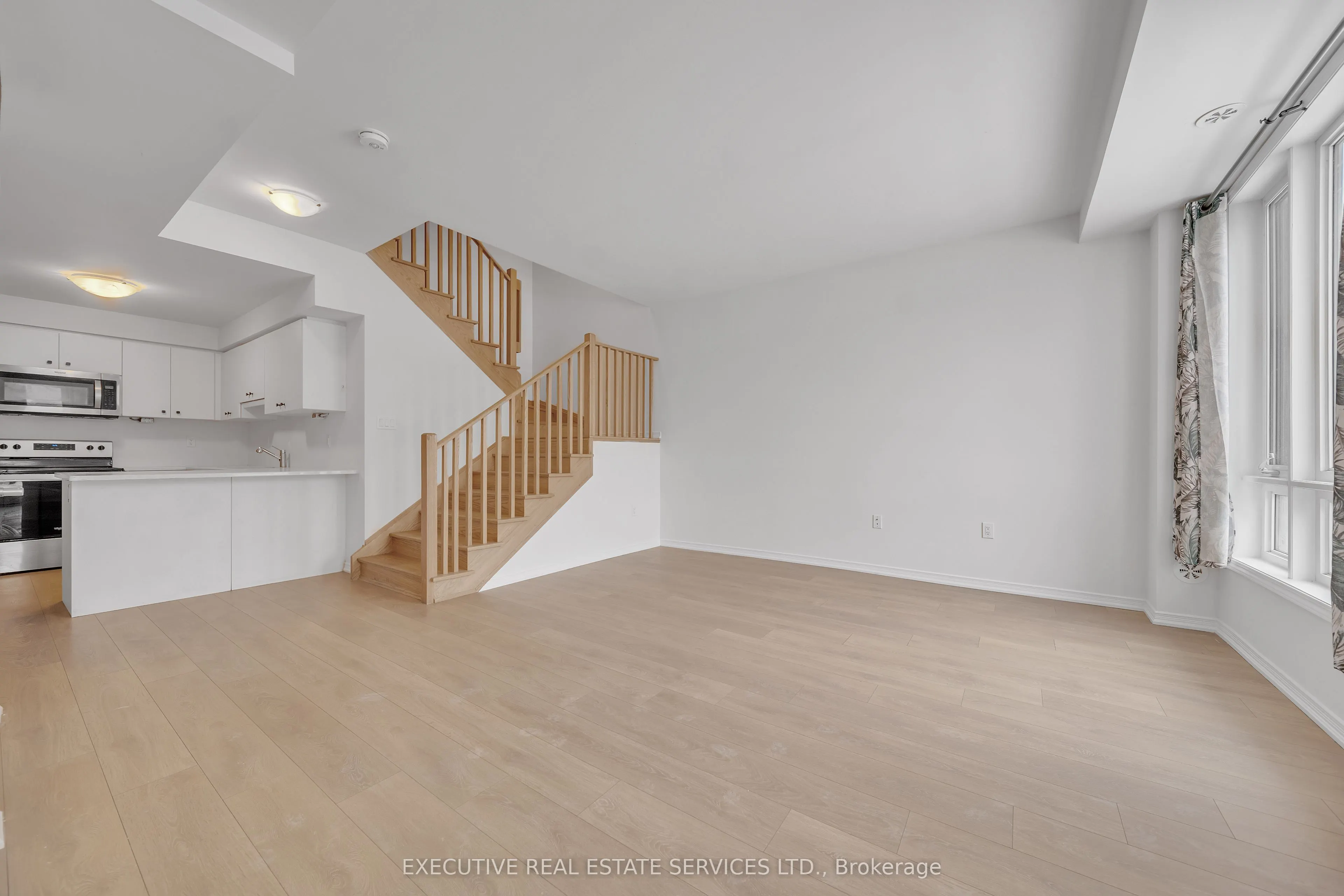 26 Humberwood Boulevard, ##4
