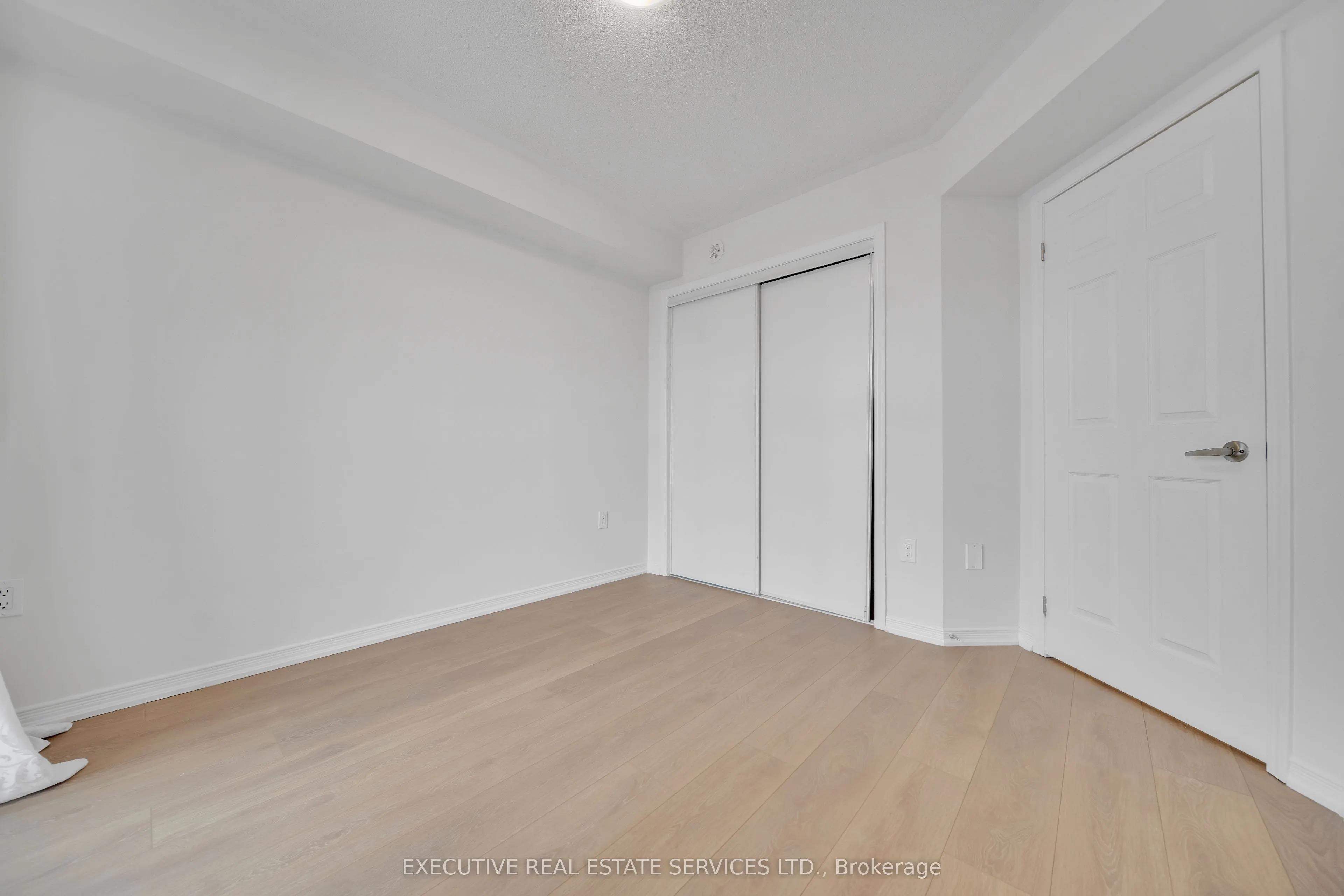 26 Humberwood Boulevard, ##4