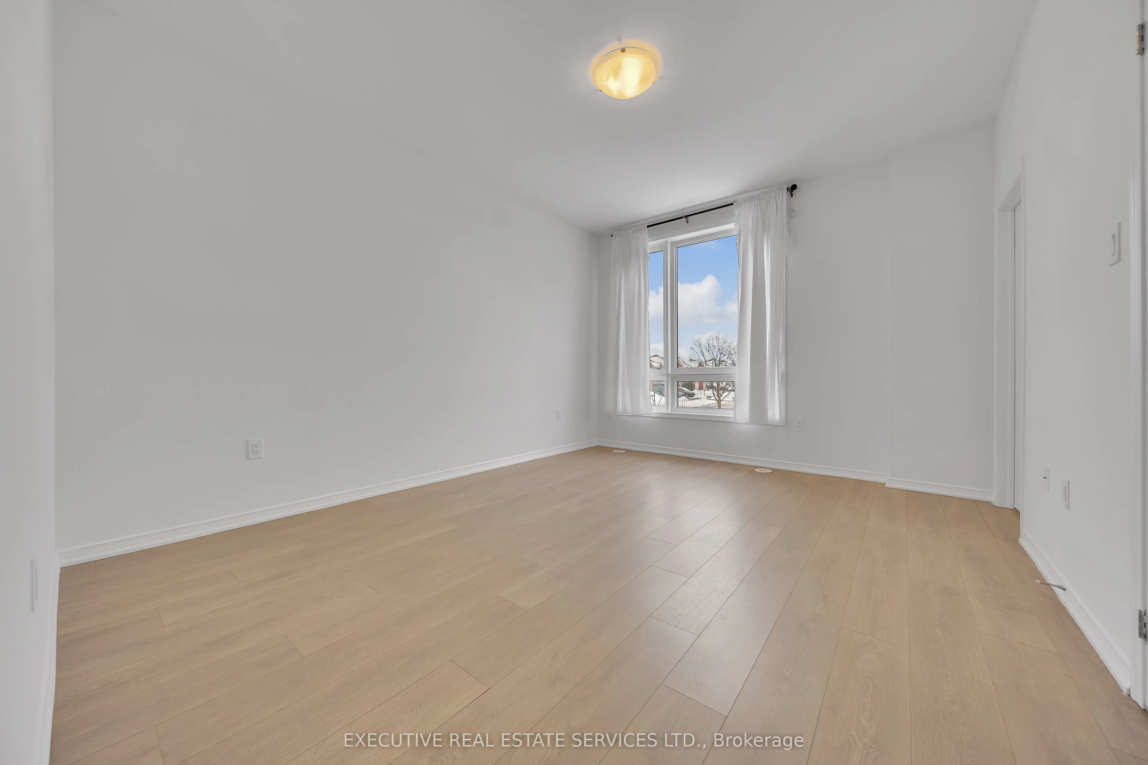 26 Humberwood Boulevard, ##4