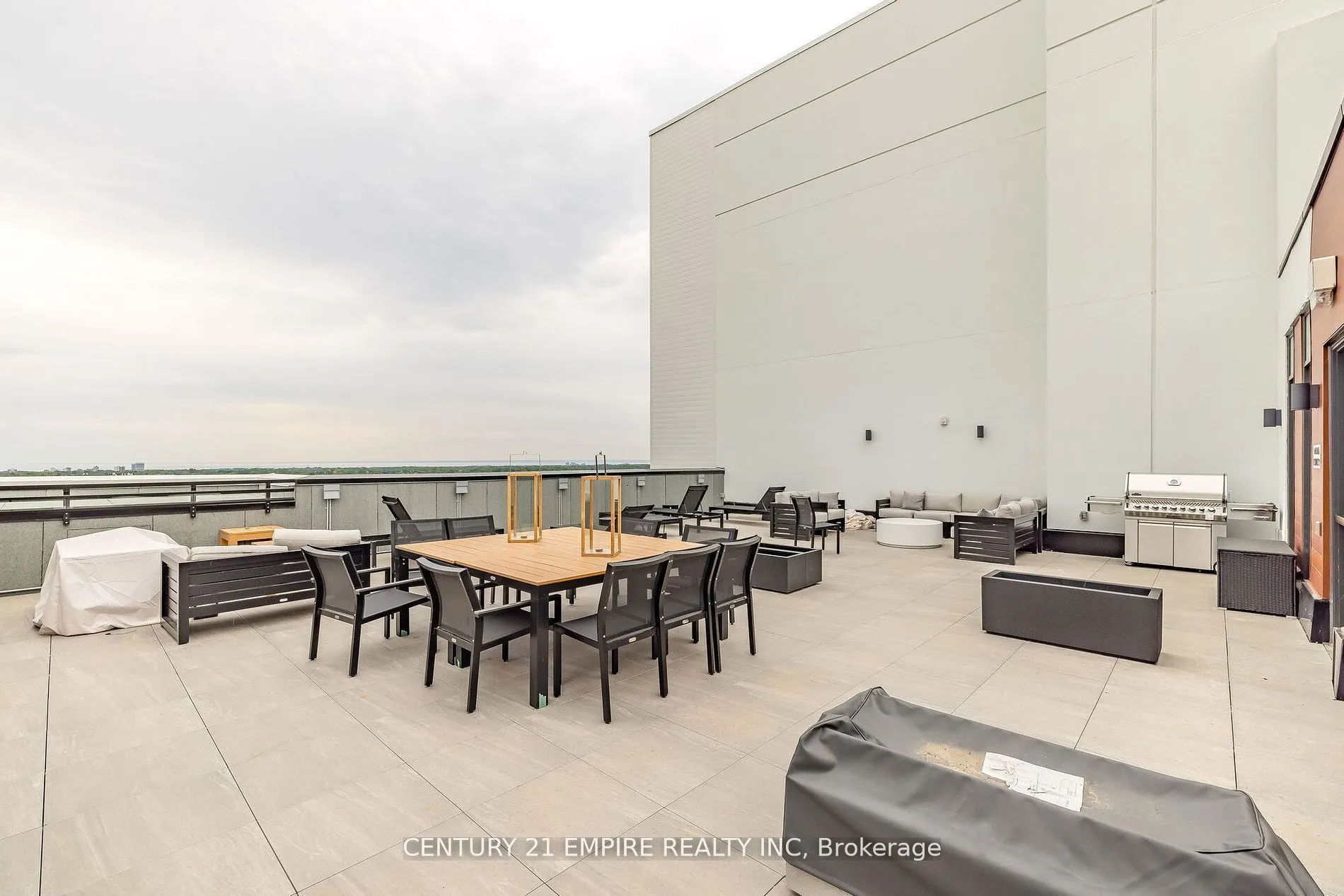 95 Dundas Street W, #503