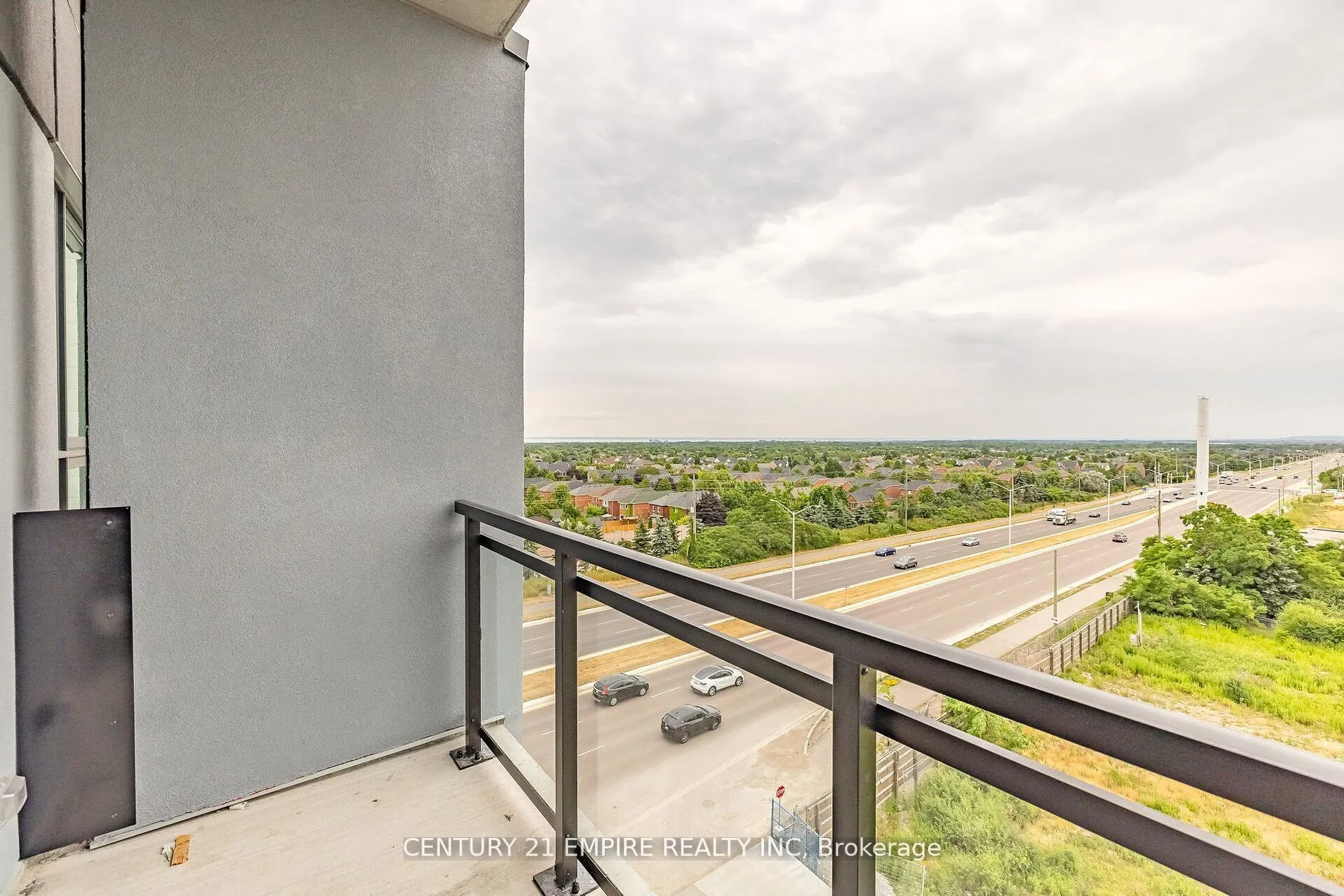 95 Dundas Street W, #503