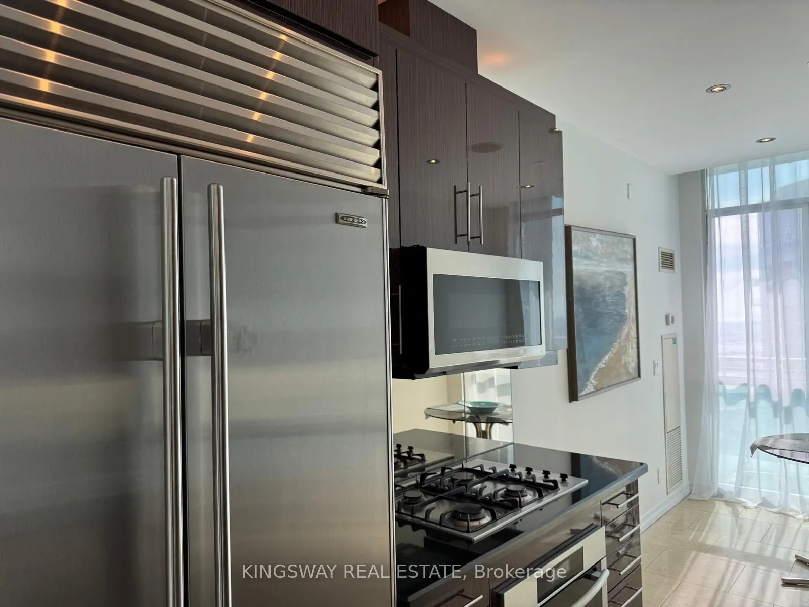220 Burnhamthorpe Road W #3404