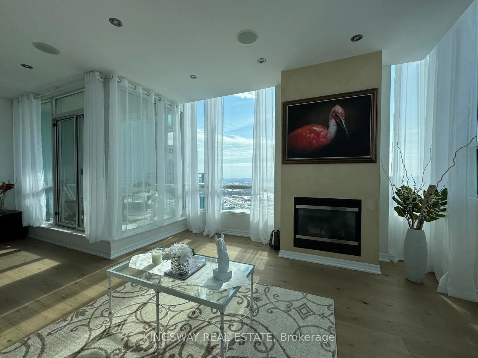 220 Burnhamthorpe Road W #3404