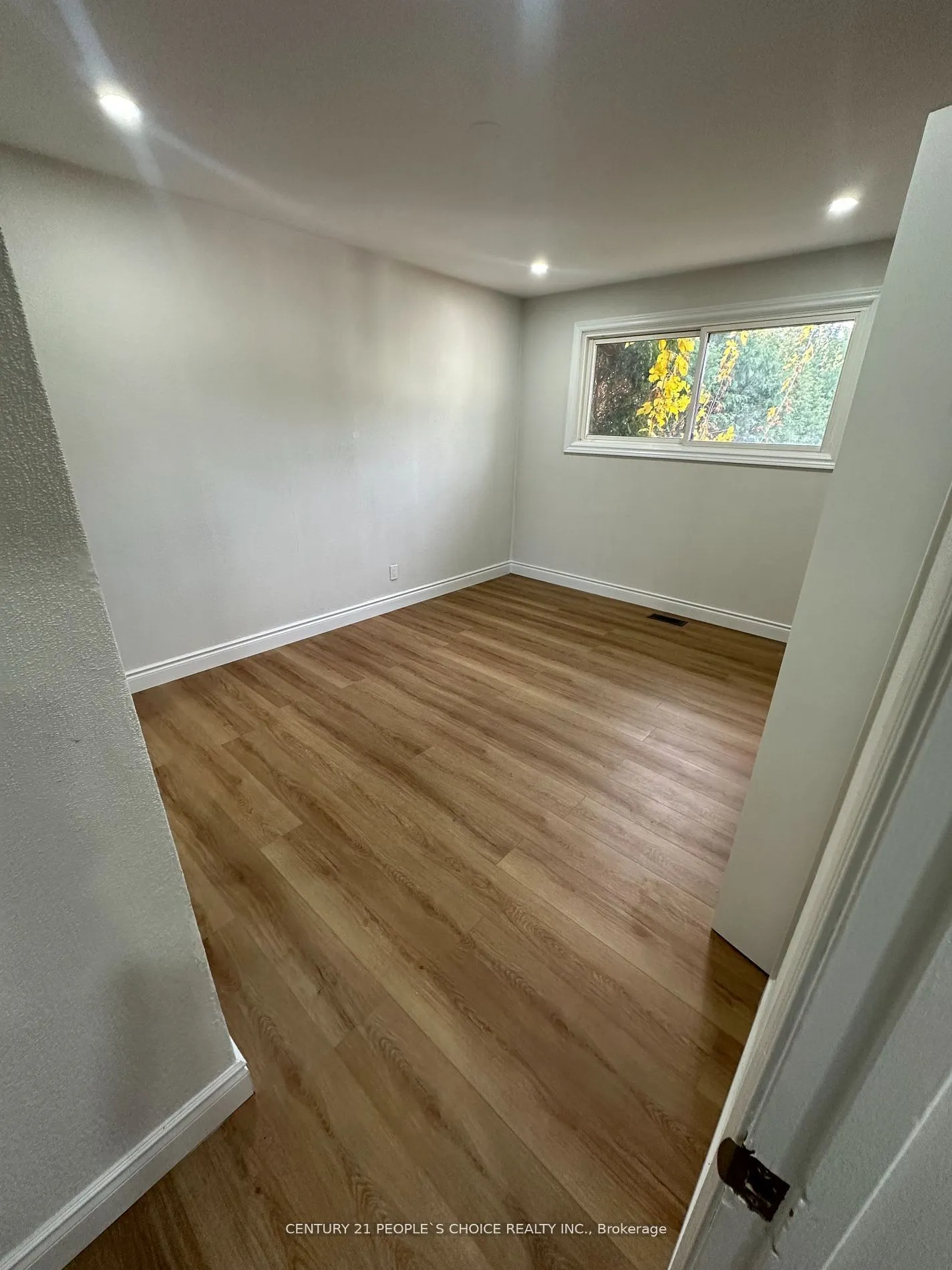 608 Thornwood Avenue