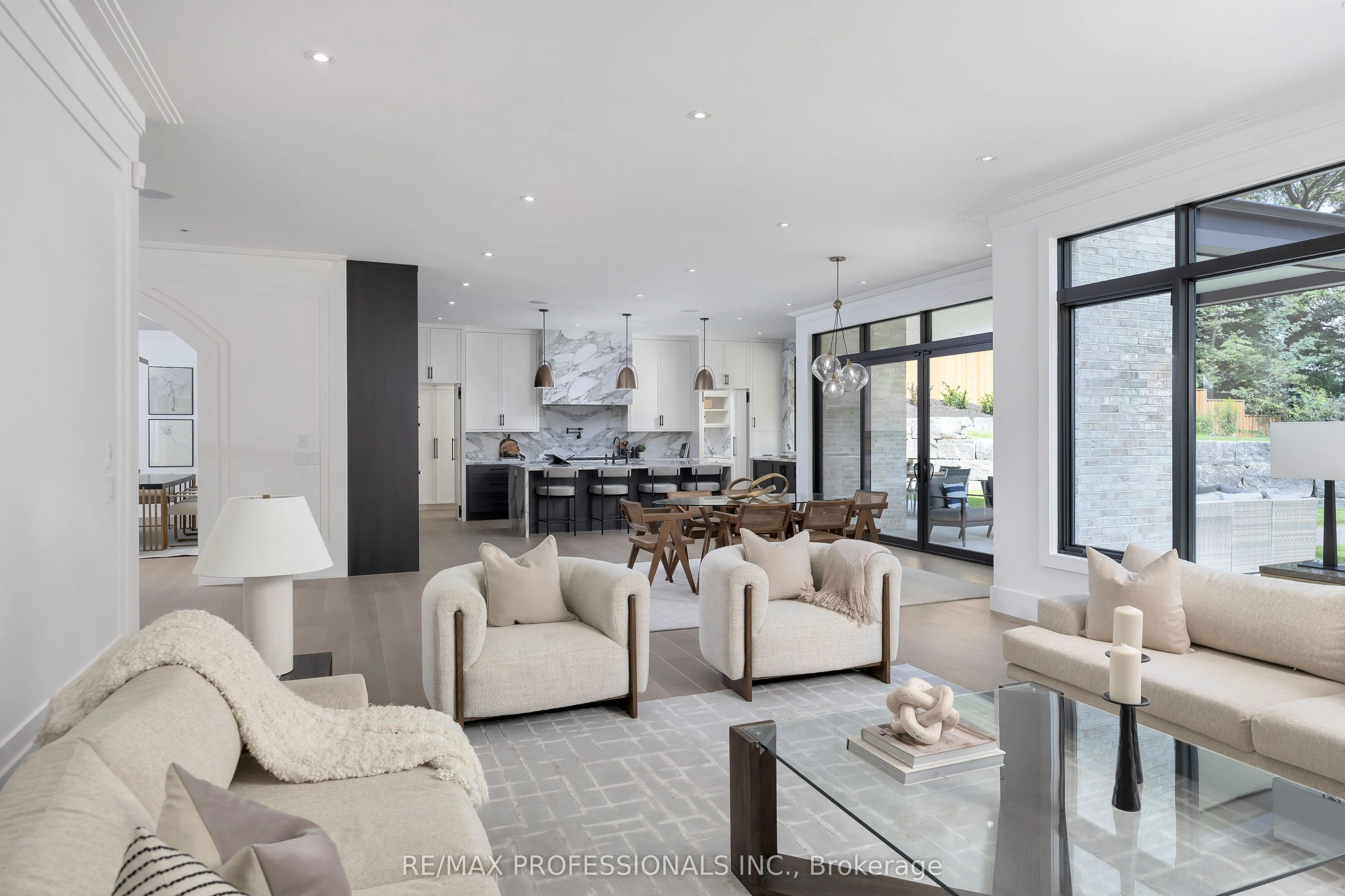 15 Edenbrook Hill
