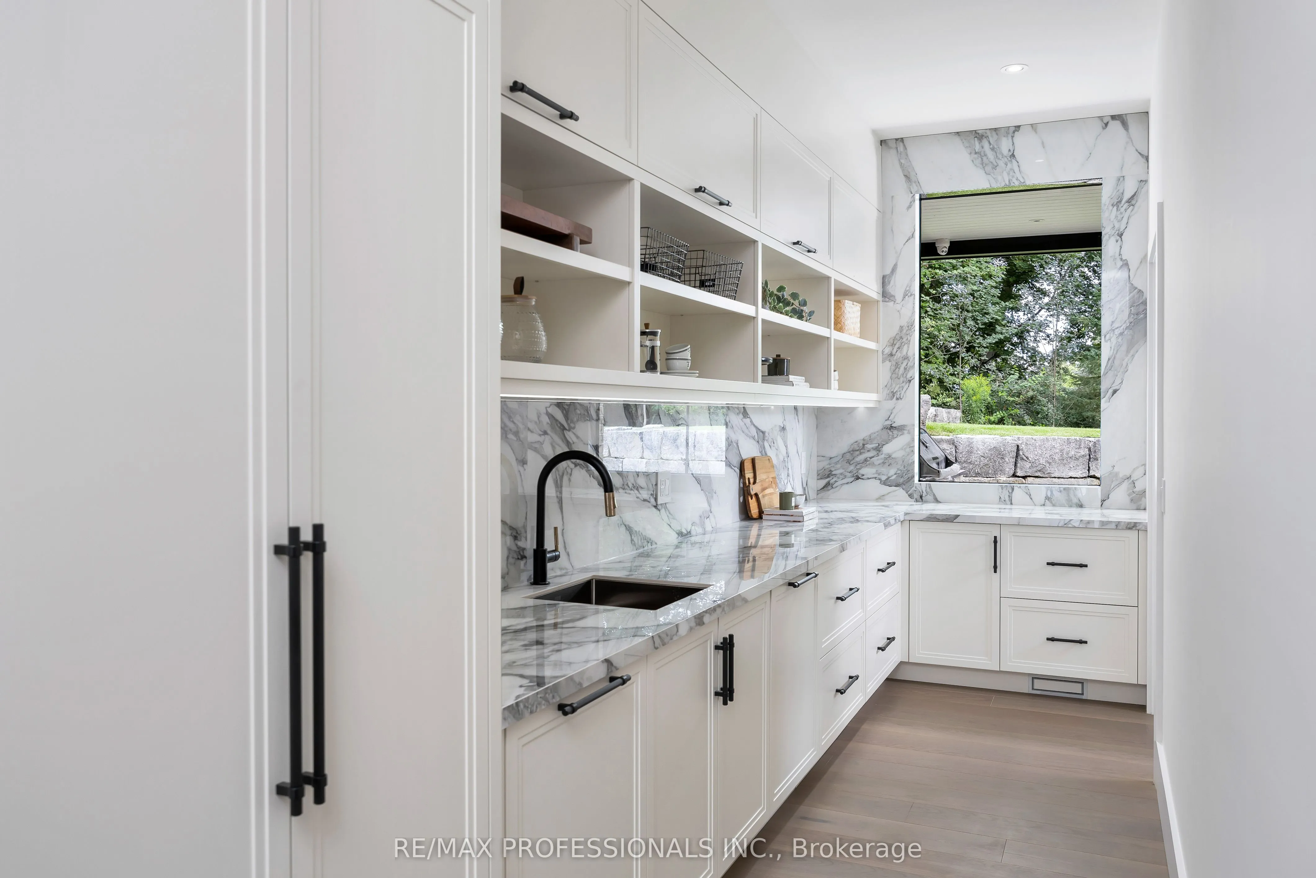 15 Edenbrook Hill