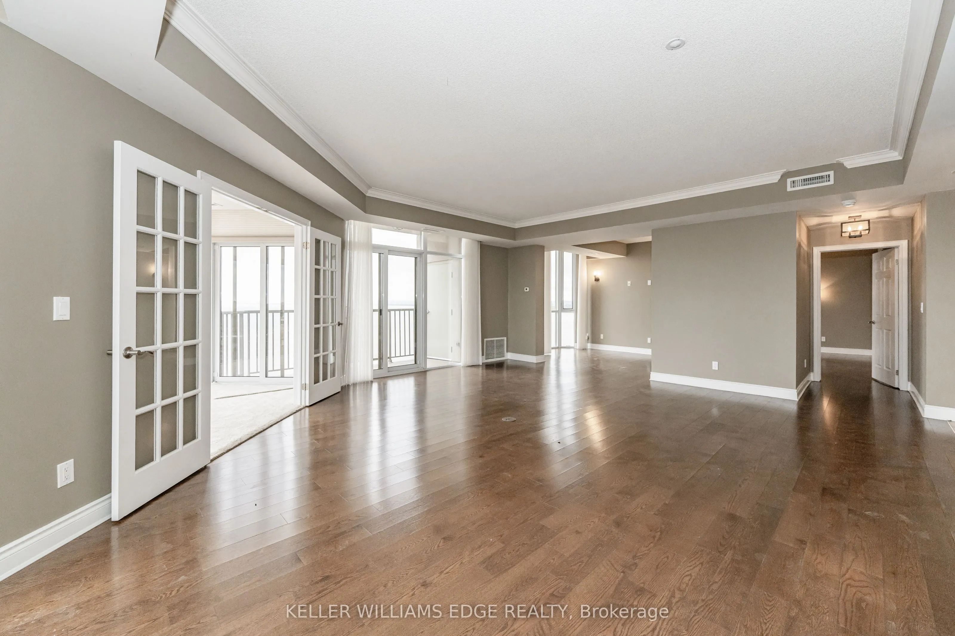 1477 Lakeshore Road, #1003