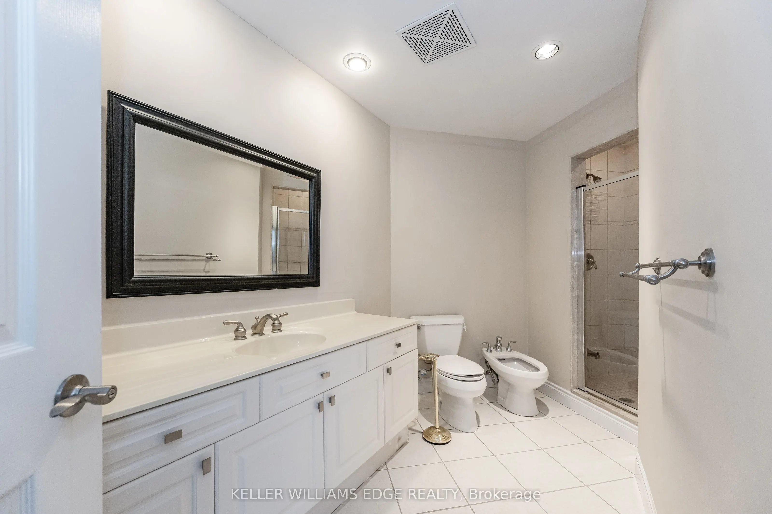 1477 Lakeshore Road, #1003