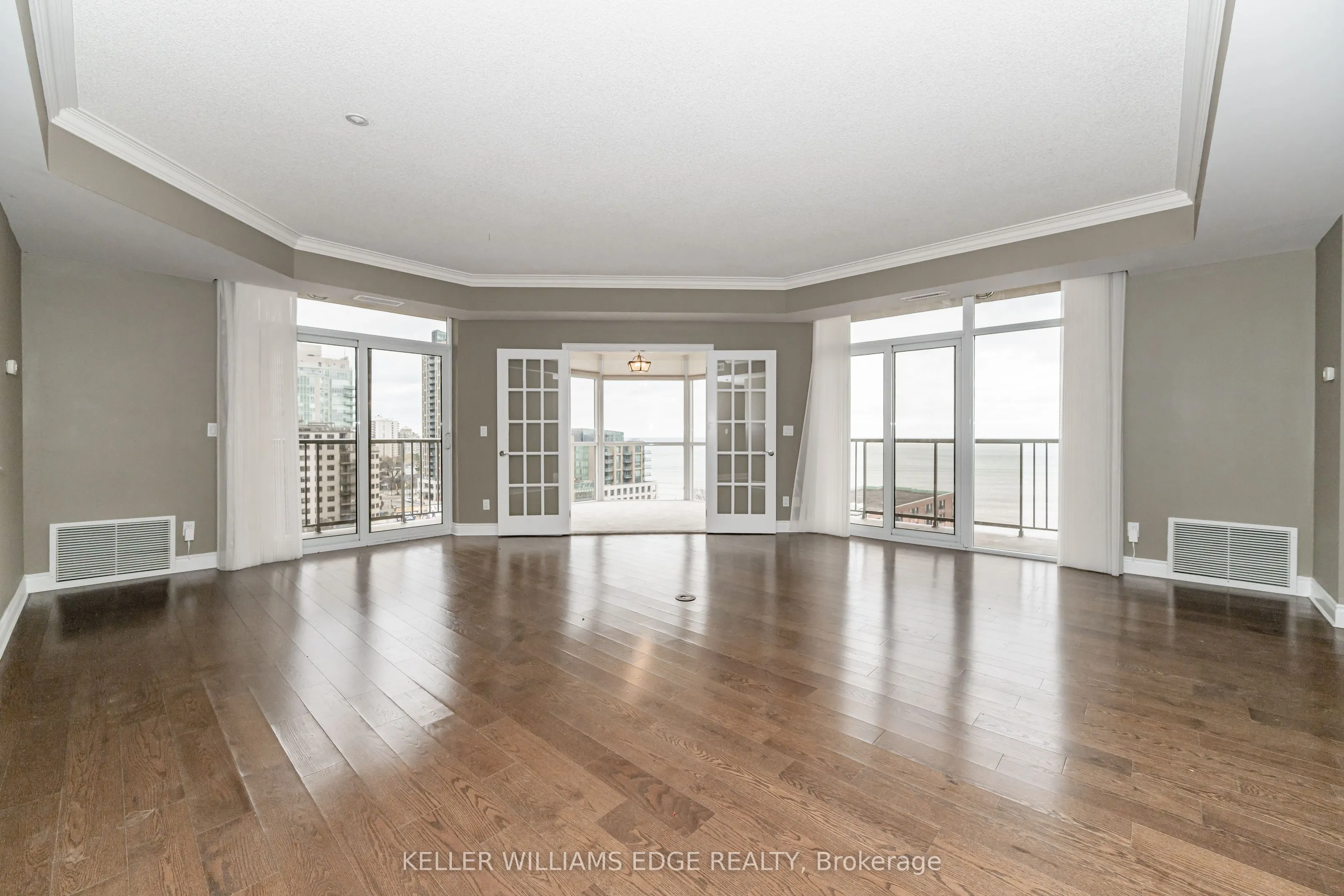 1477 Lakeshore Road, #1003