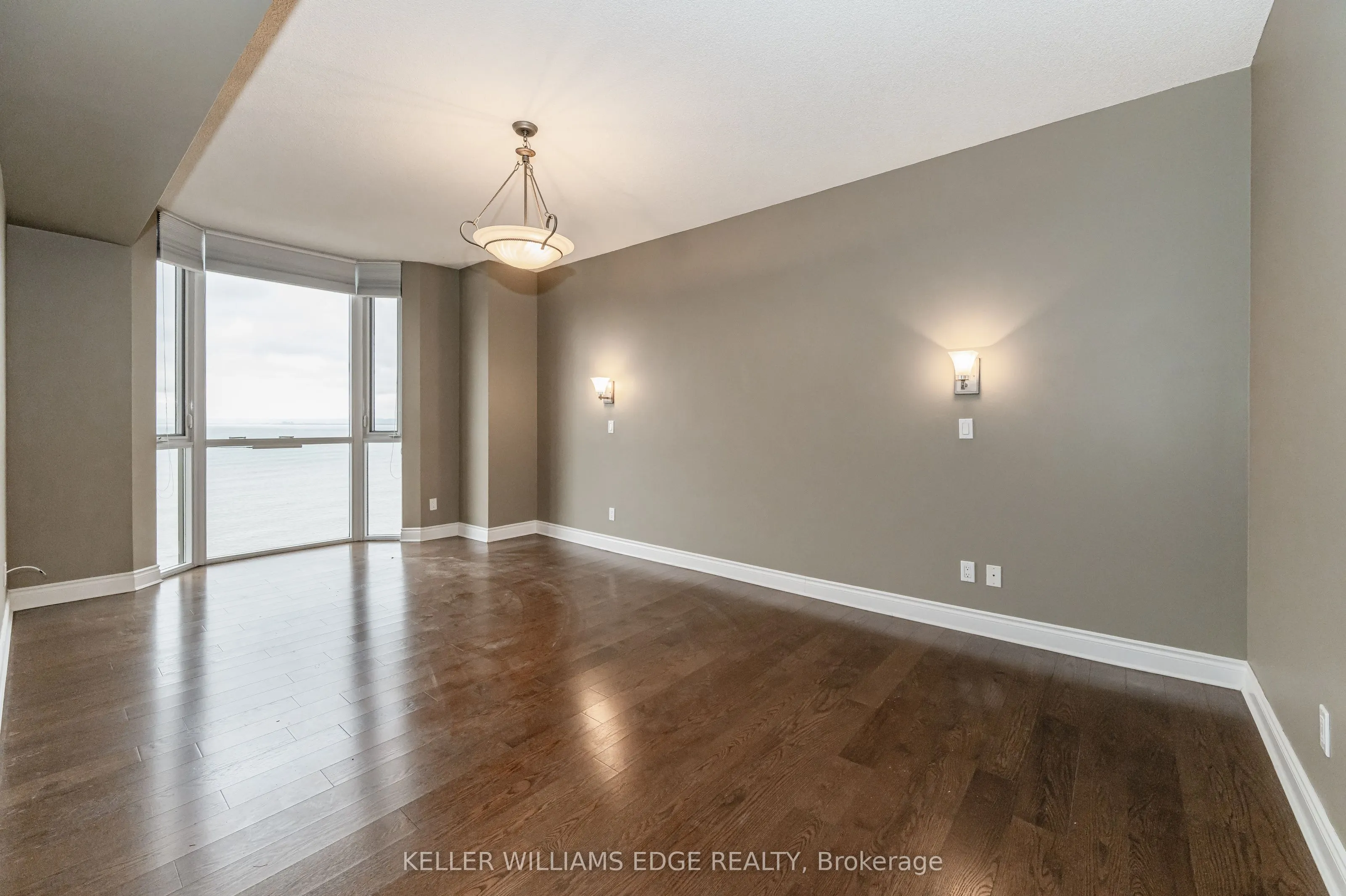 1477 Lakeshore Road, #1003