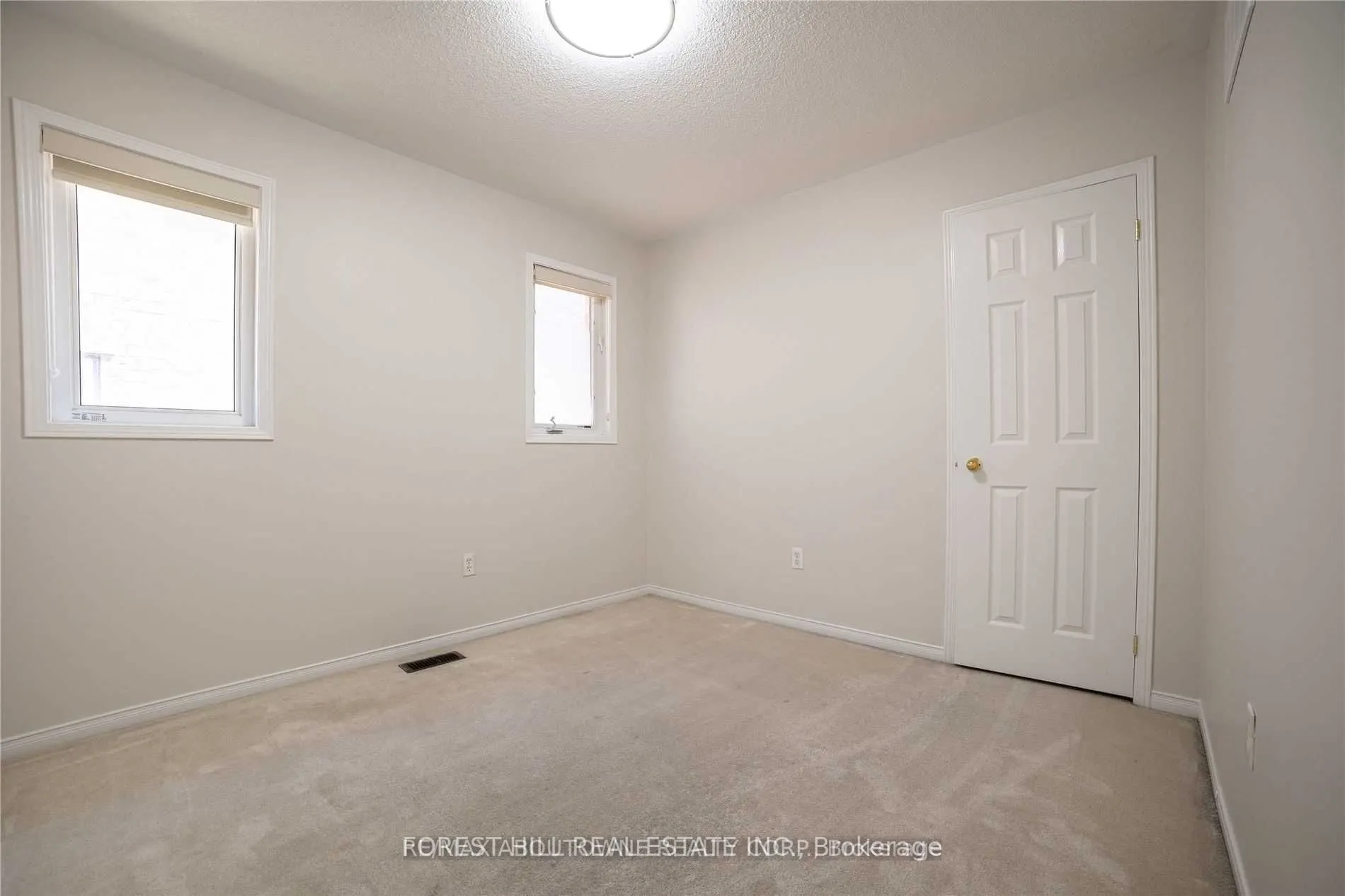 576 Courtney Valley Road