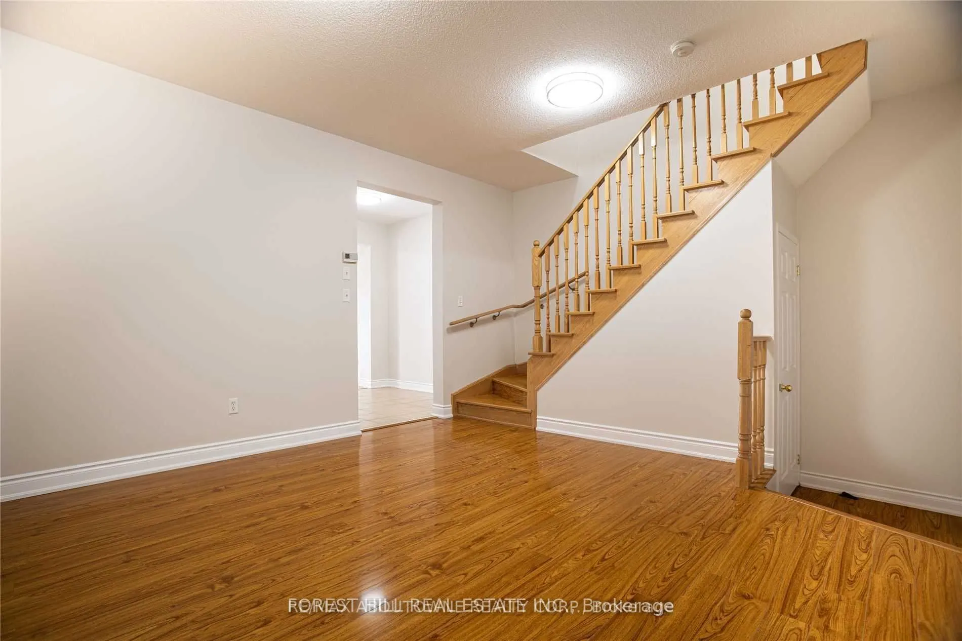 576 Courtney Valley Road