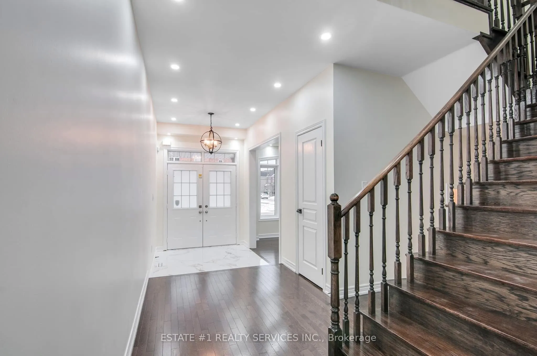 52 Haverstock Crescent