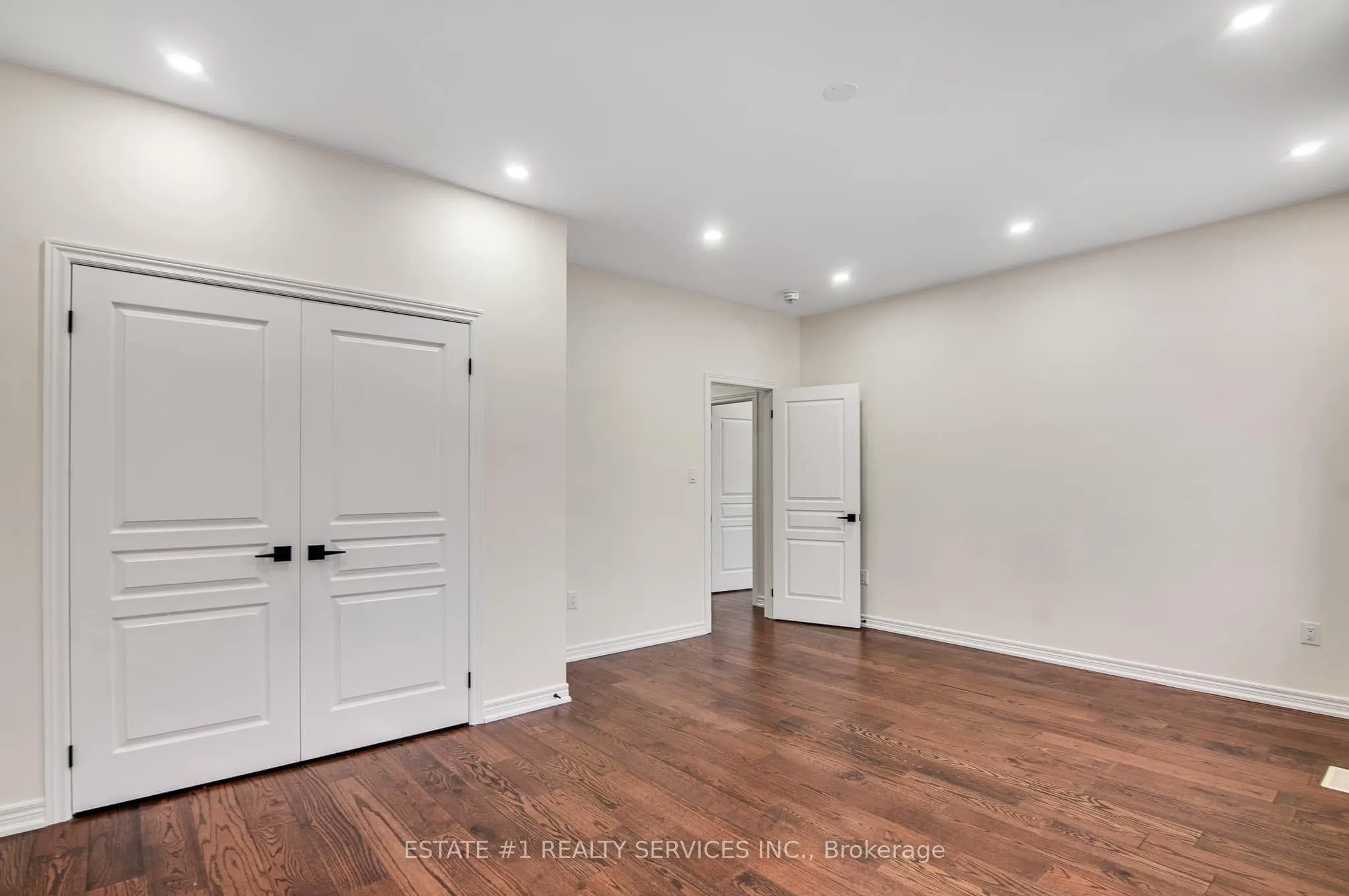 52 Haverstock Crescent