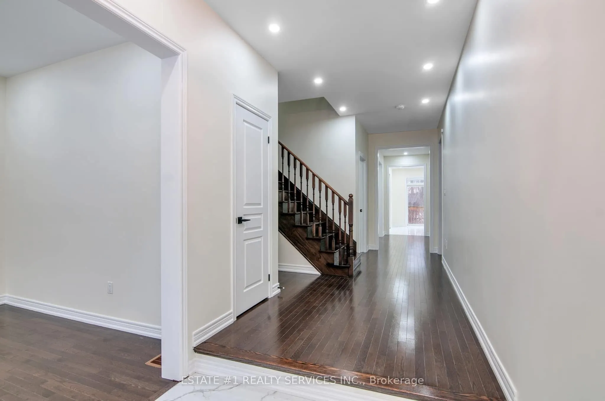 52 Haverstock Crescent