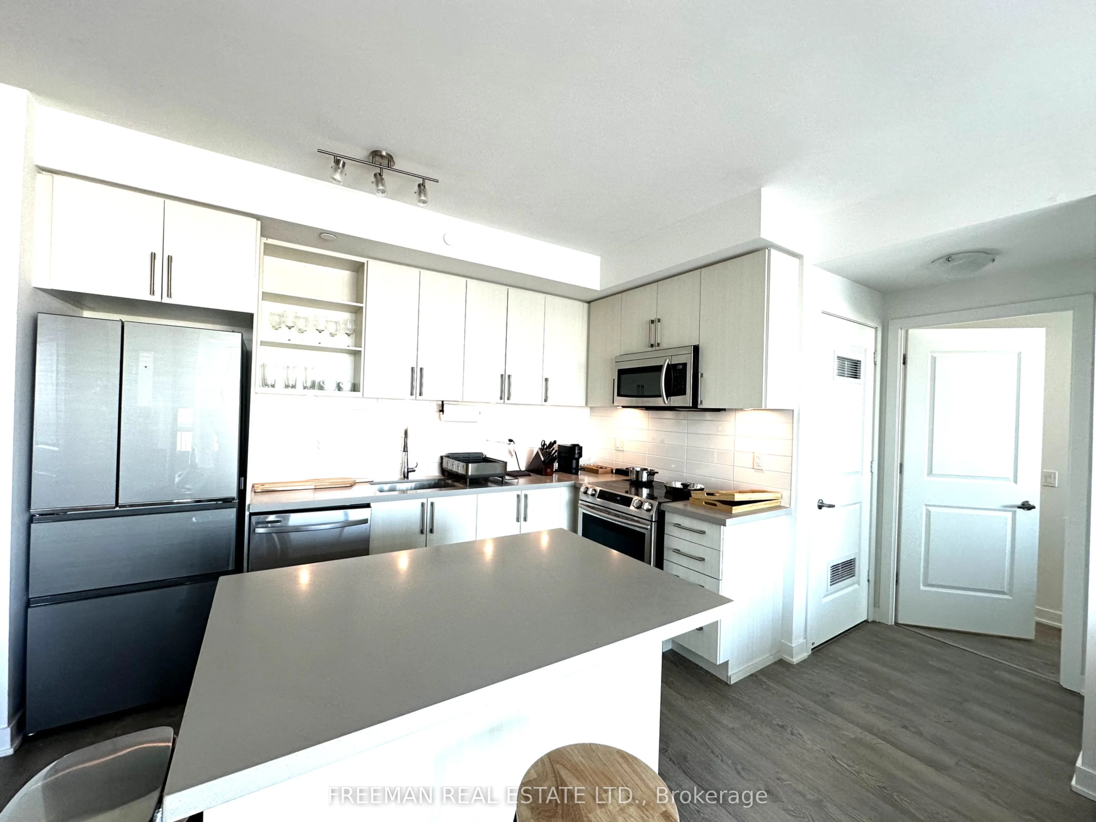 4699 Glen Erin Drive, #1509