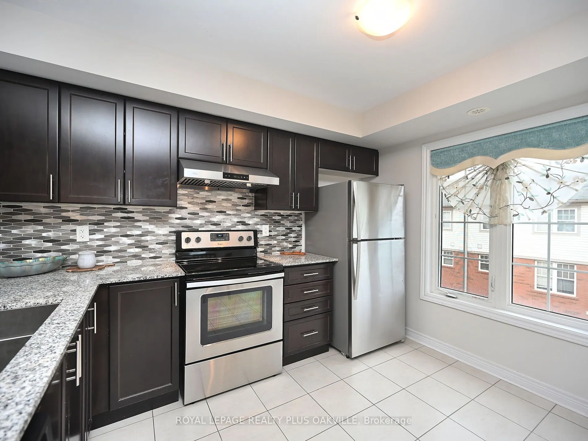 2280 Baronwood Drive, #90