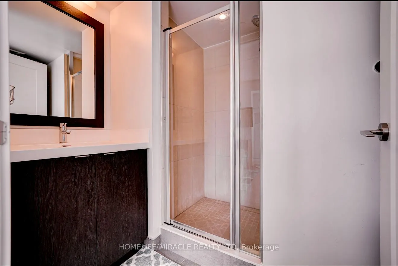 9 Mabelle Avenue, #1123