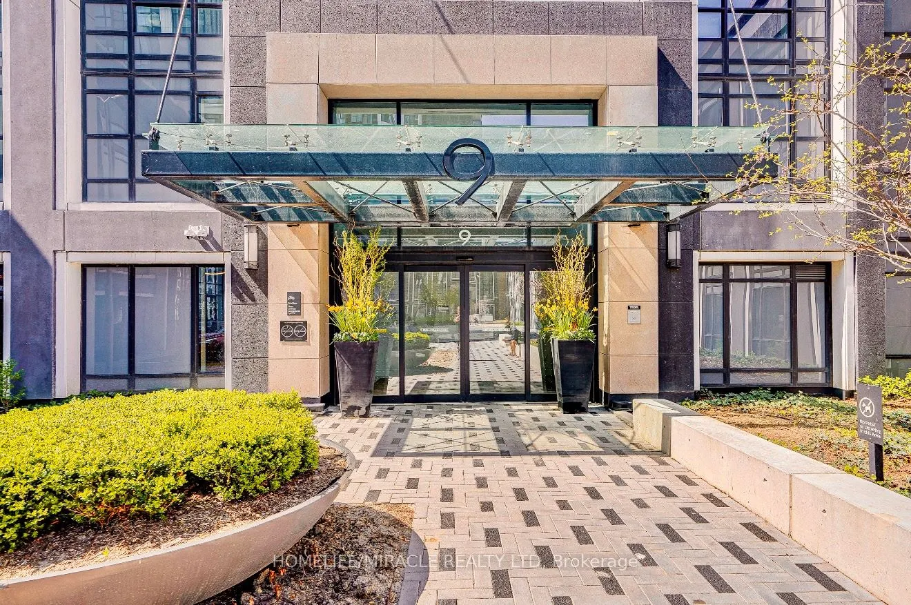 9 Mabelle Avenue, #1123