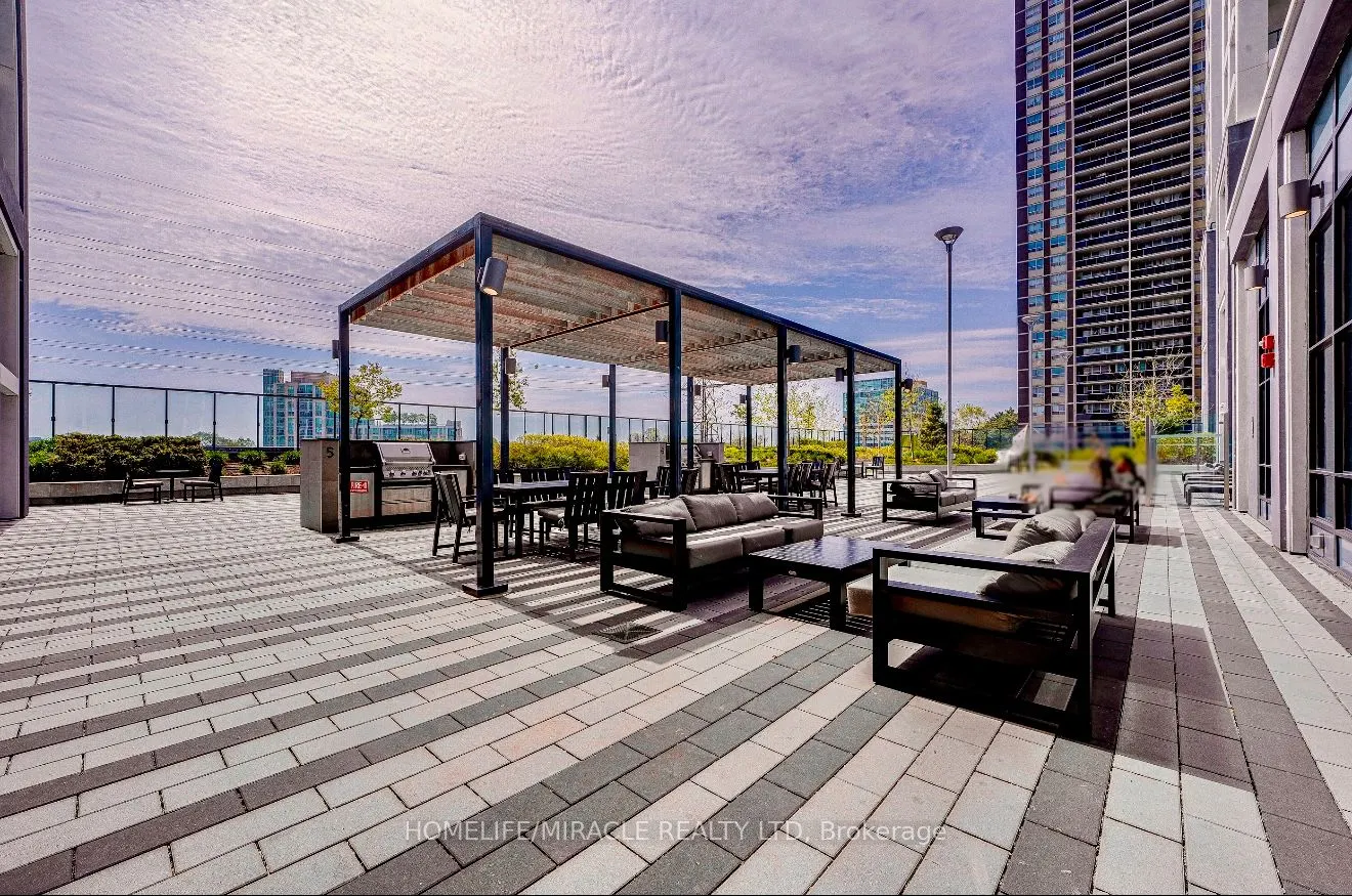 9 Mabelle Avenue, #1123