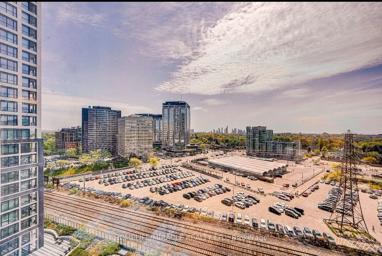 9 Mabelle Avenue, #1123