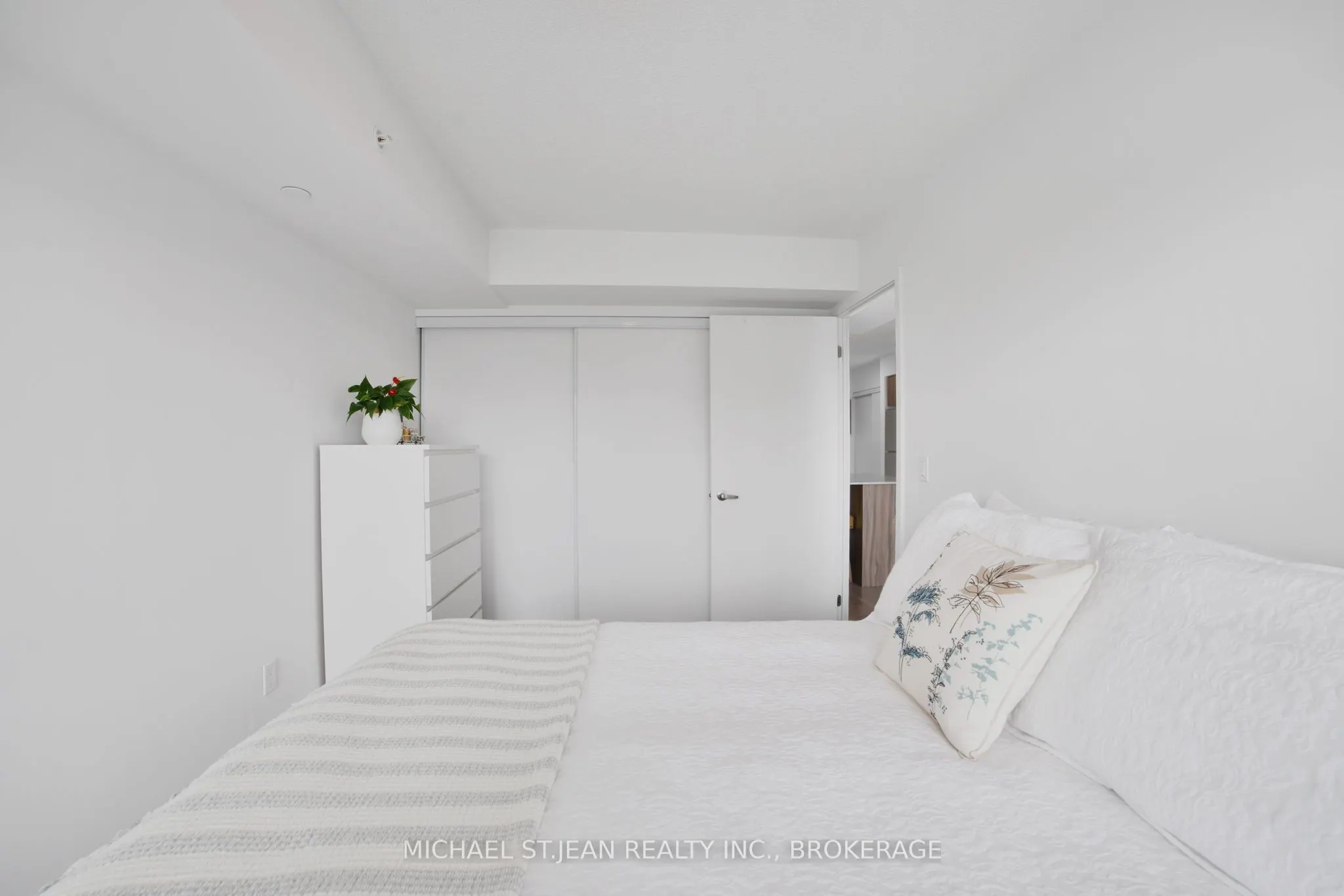 1119 Cooke Boulevard, #B420