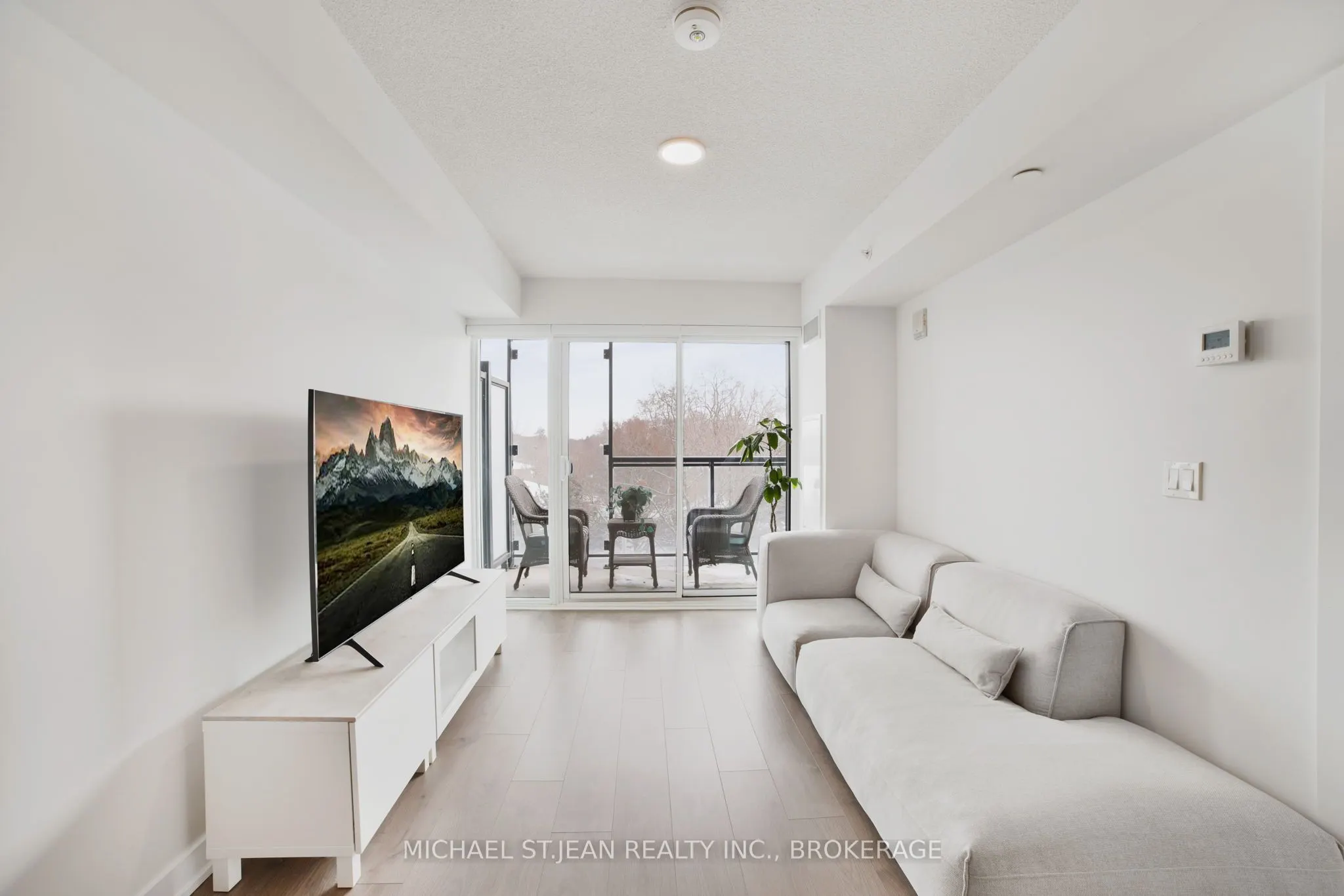 1119 Cooke Boulevard, #B420