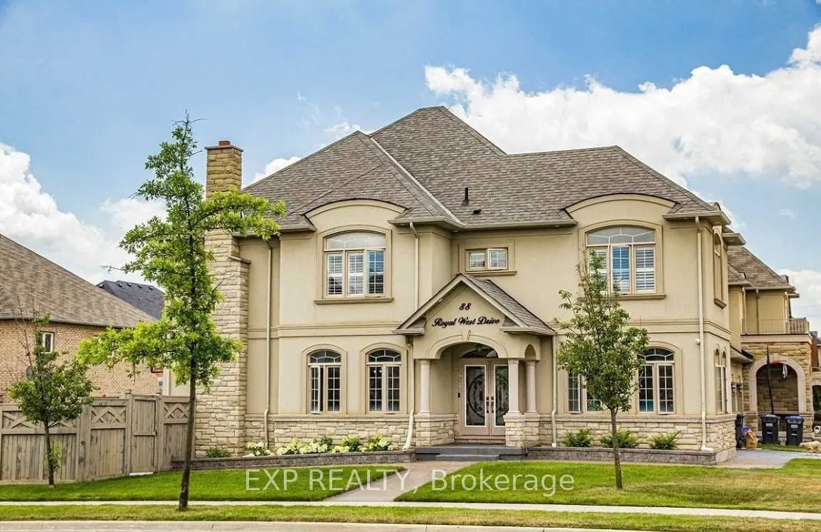 88 Royal West Drive