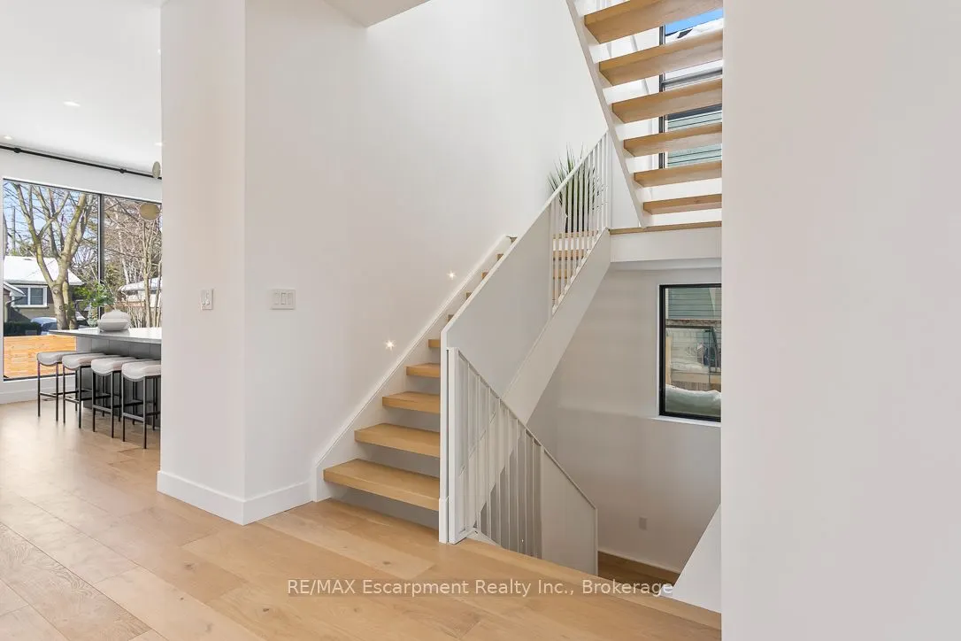 1405 ACTON Crescent