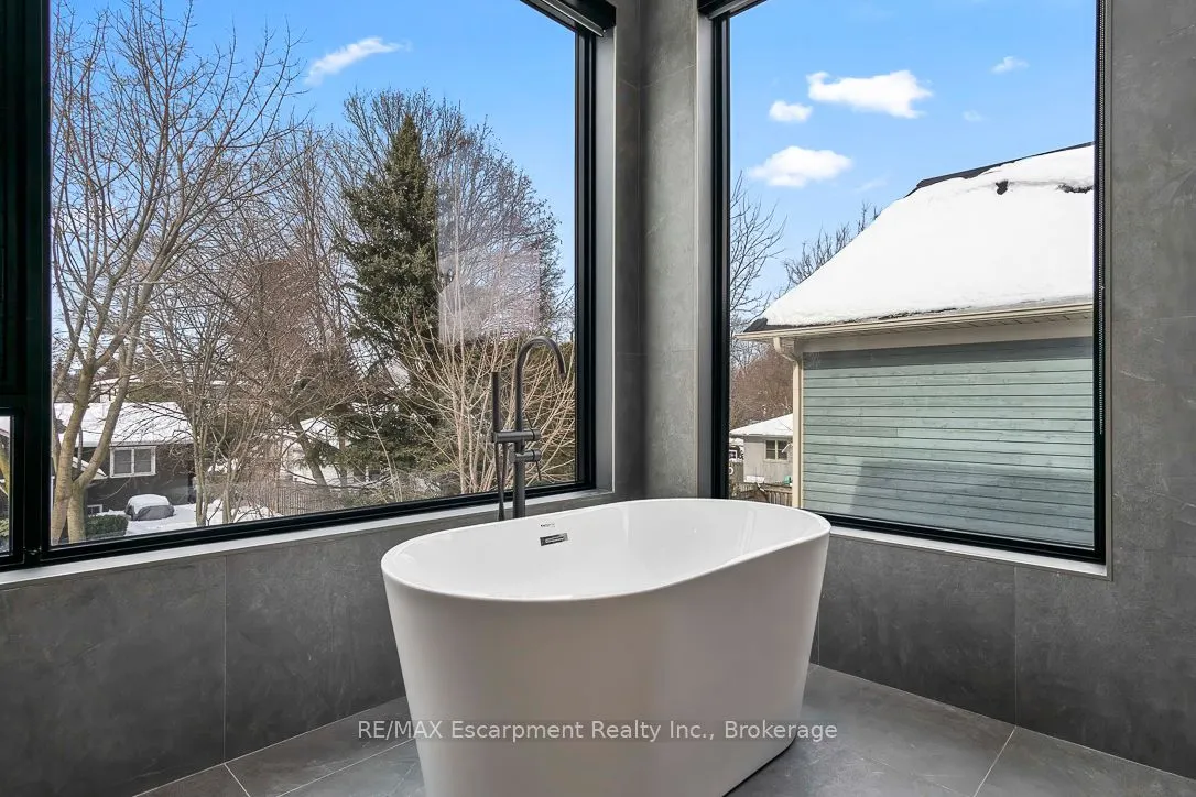 1405 ACTON Crescent