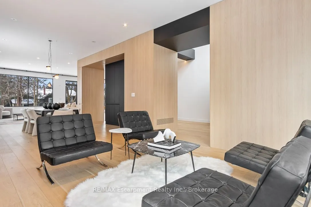 1405 ACTON Crescent