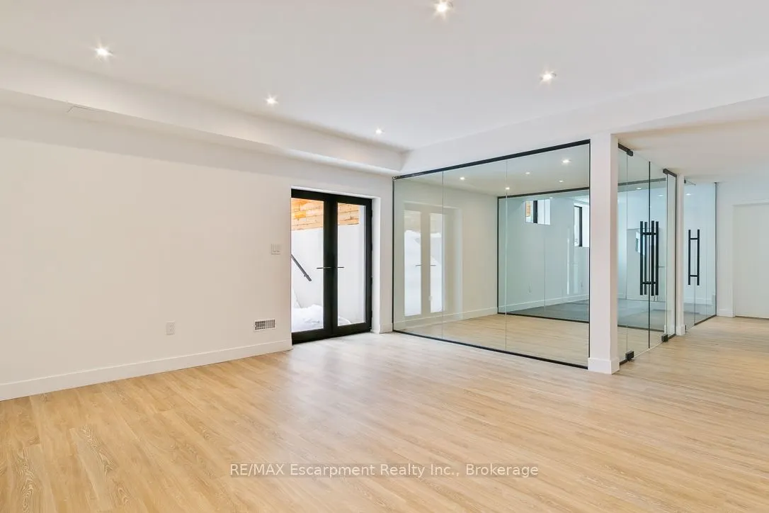 1405 ACTON Crescent