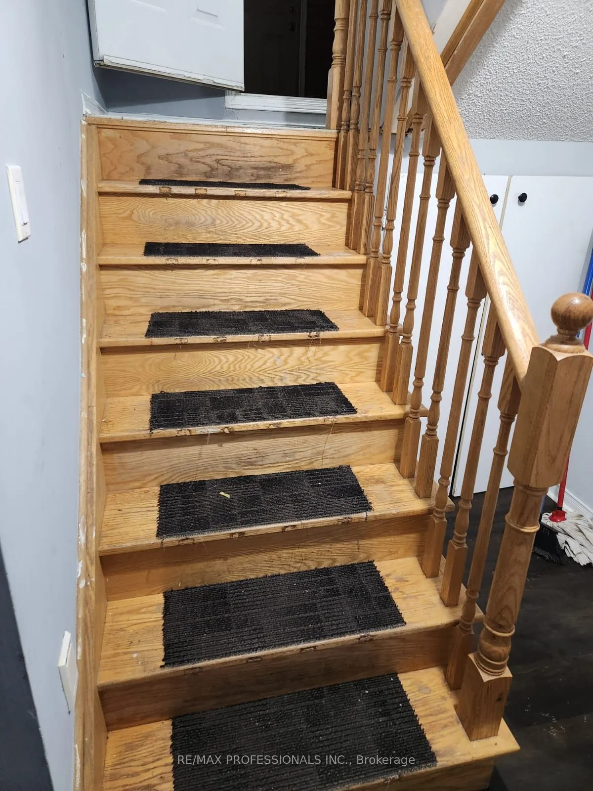 7 Mulock Avenue