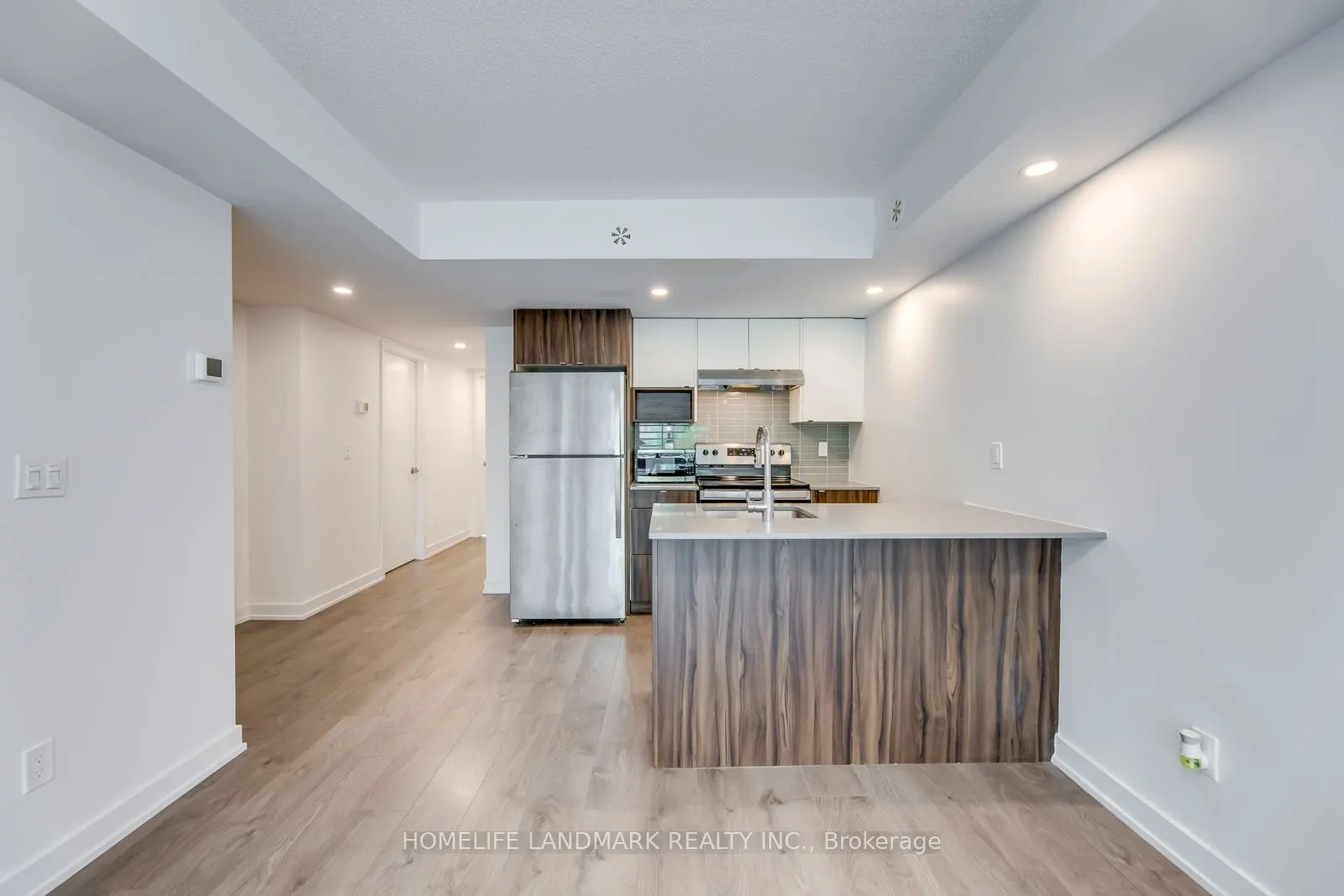 1133 Cooke Boulevard, #808
