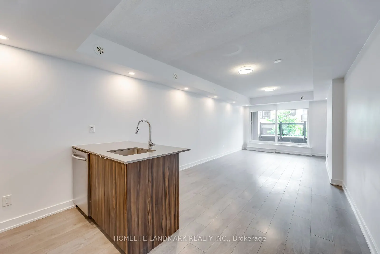 1133 Cooke Boulevard, #808