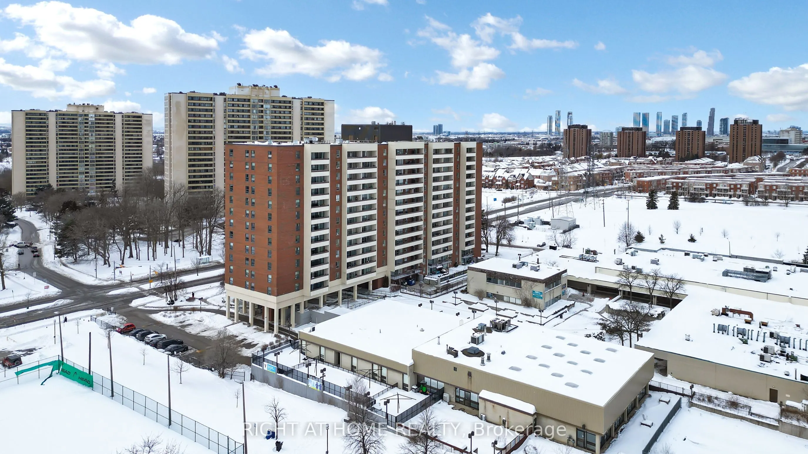 455 Sentinel Road, #711