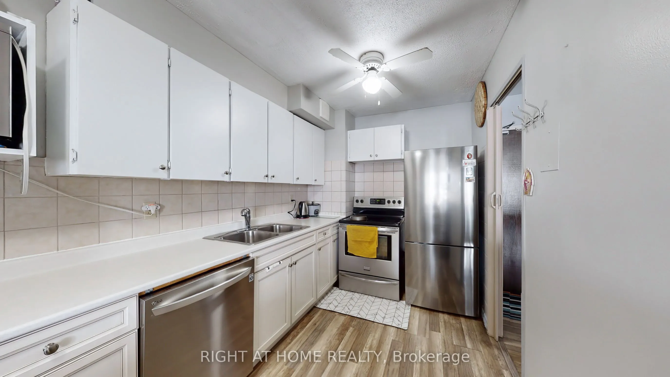 455 Sentinel Road, #711