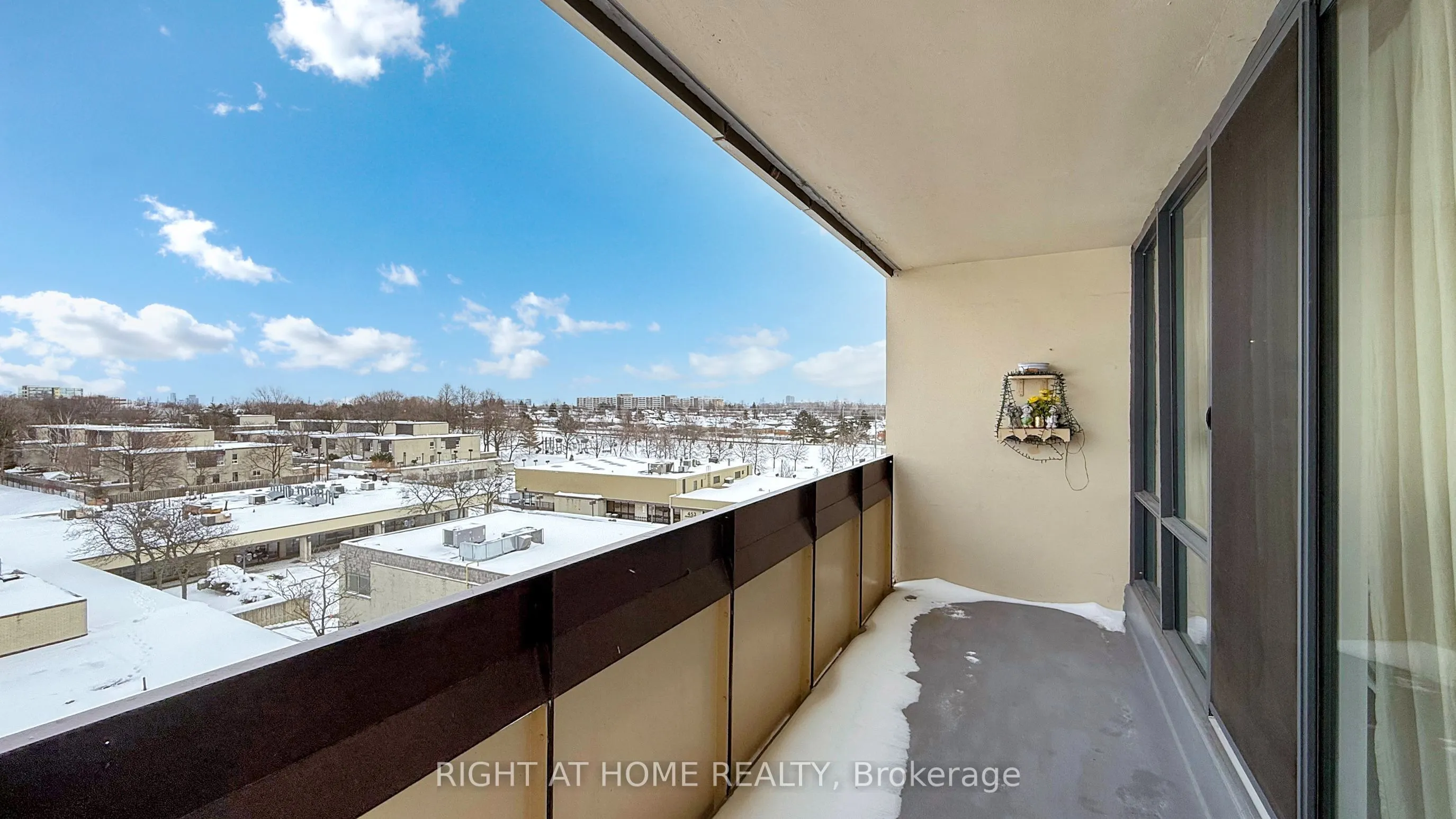 455 Sentinel Road, #711