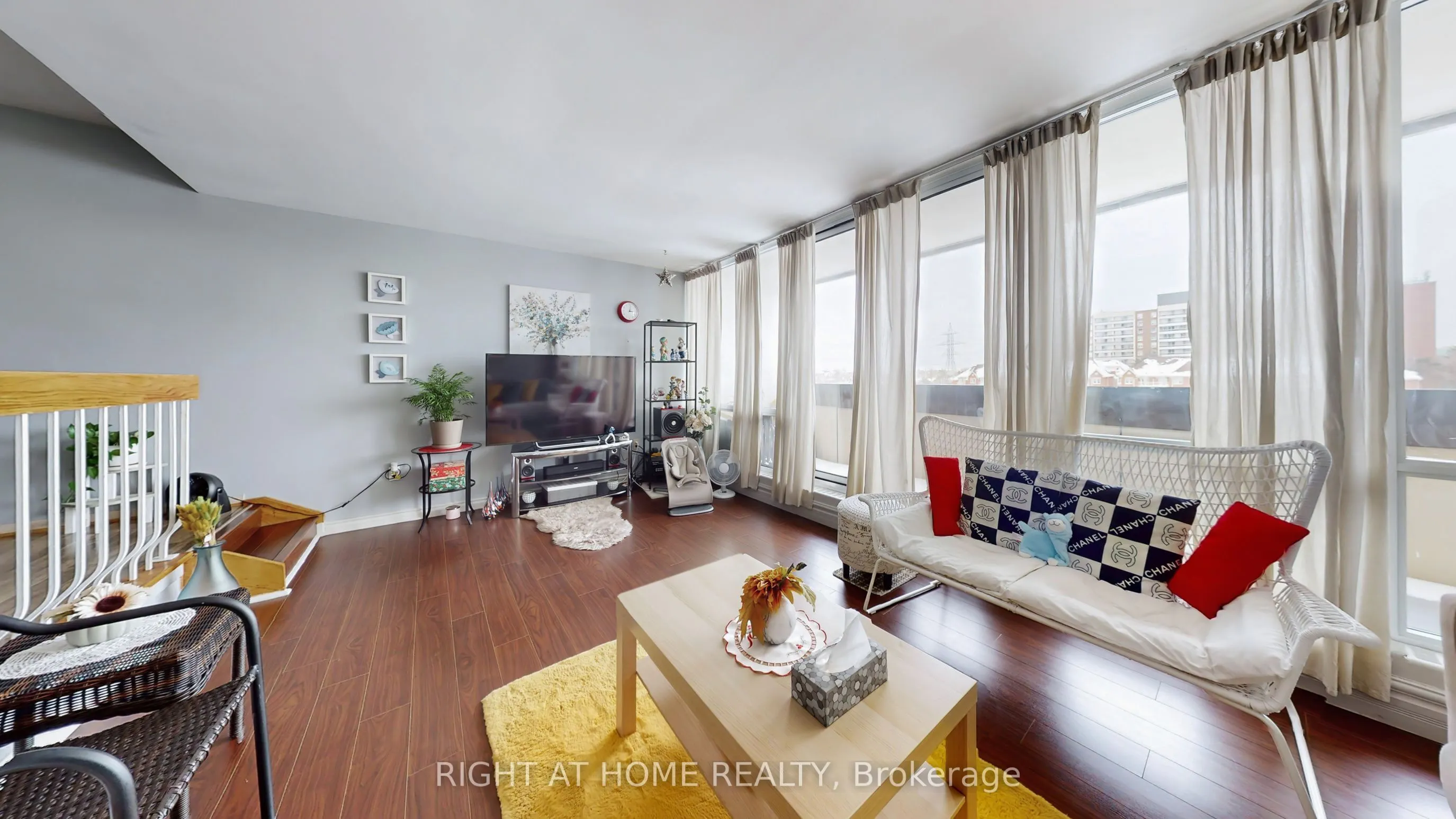 455 Sentinel Road, #711