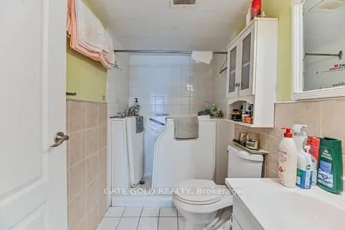 2470 Eglinton Avenue W #706